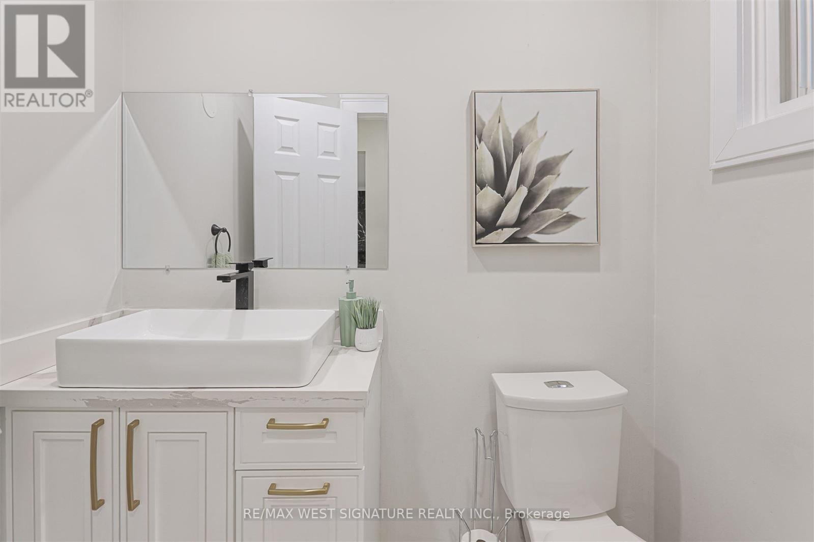 6530 Lloydtown Aurora Road, King (Schomberg), Ontario  L0G 1T0 - Photo 14 - N12965412