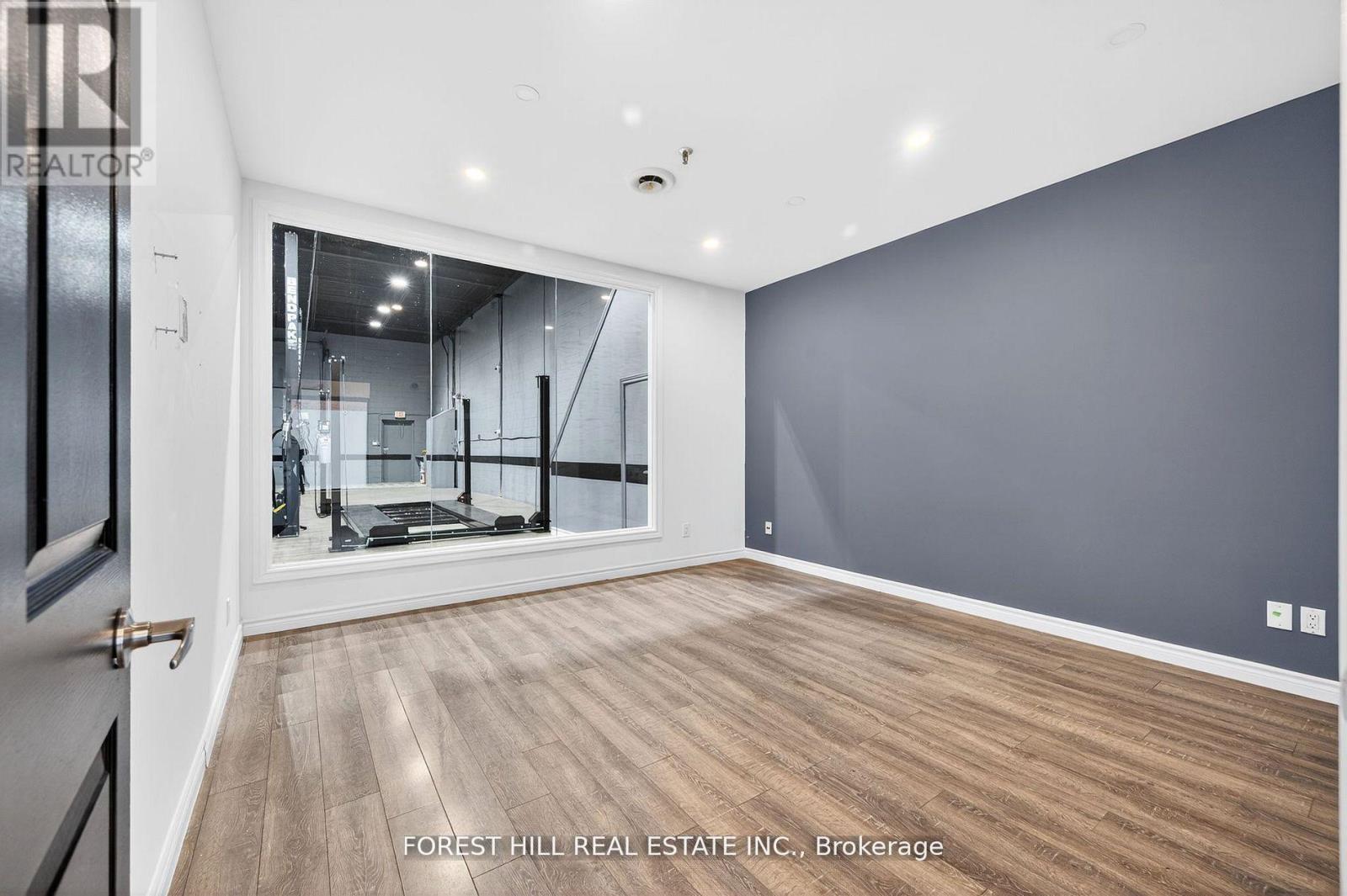 11 - 241 Edgeley Boulevard, Vaughan, Ontario  L4K 3Y6 - Photo 10 - N12965420