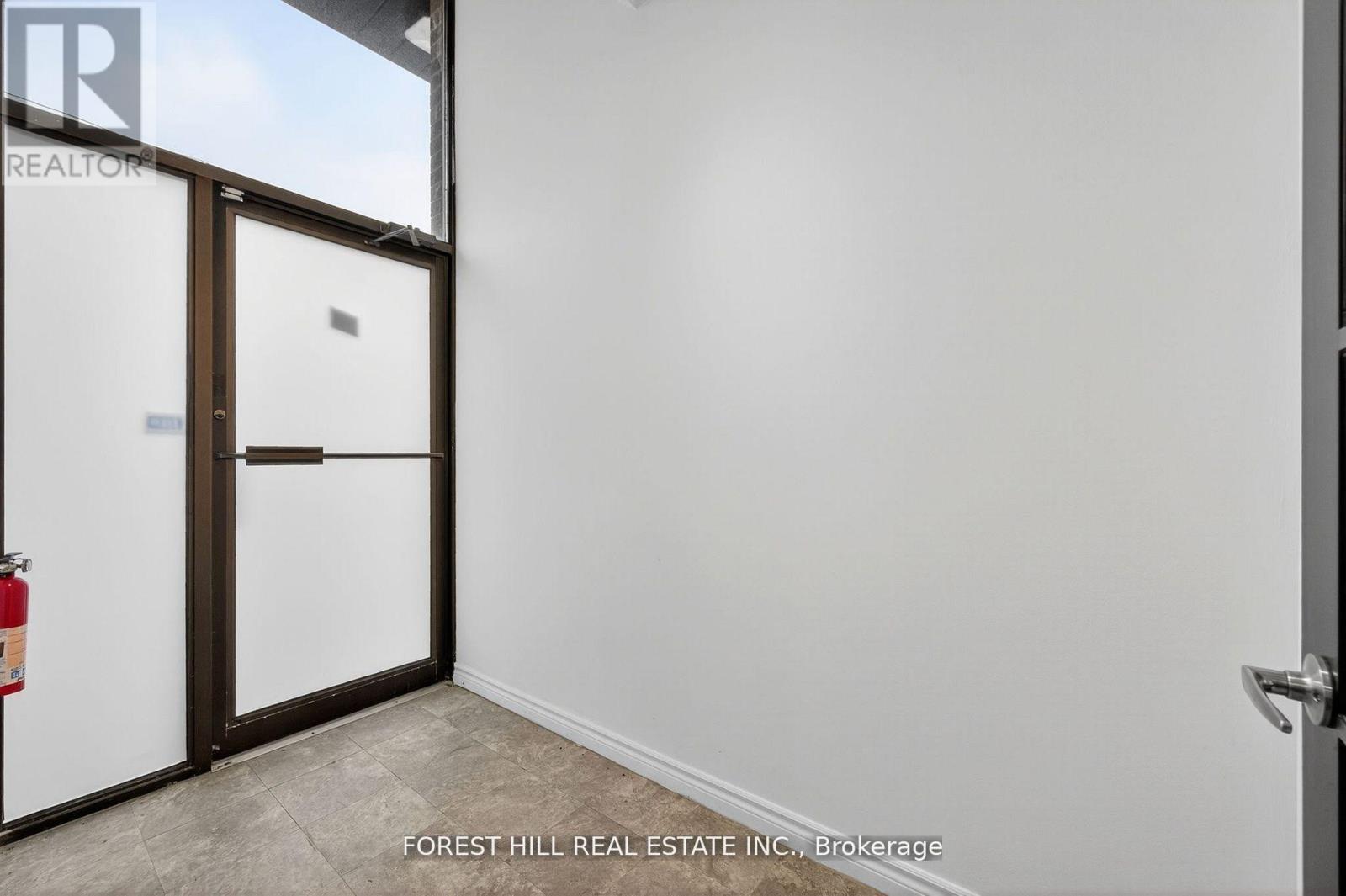 11 - 241 Edgeley Boulevard, Vaughan, Ontario  L4K 3Y6 - Photo 4 - N12965420