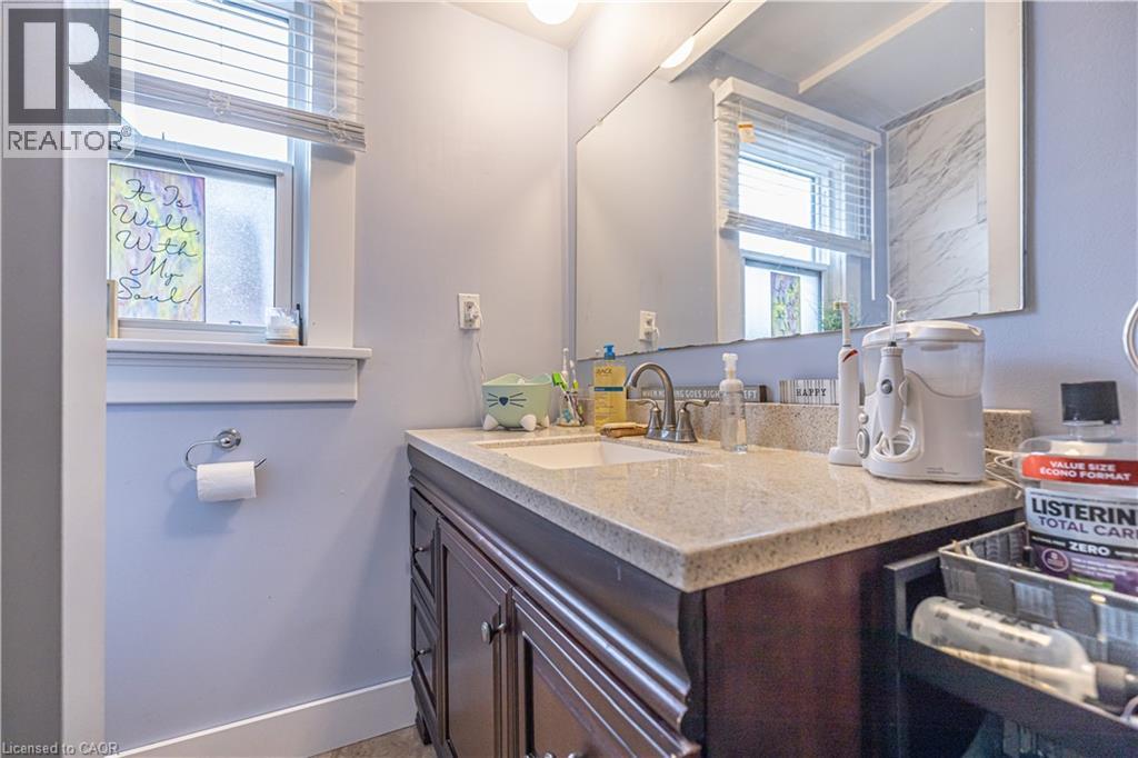 318 Frederick Street, Kitchener, Ontario  N2H 2N7 - Photo 16 - 40816466