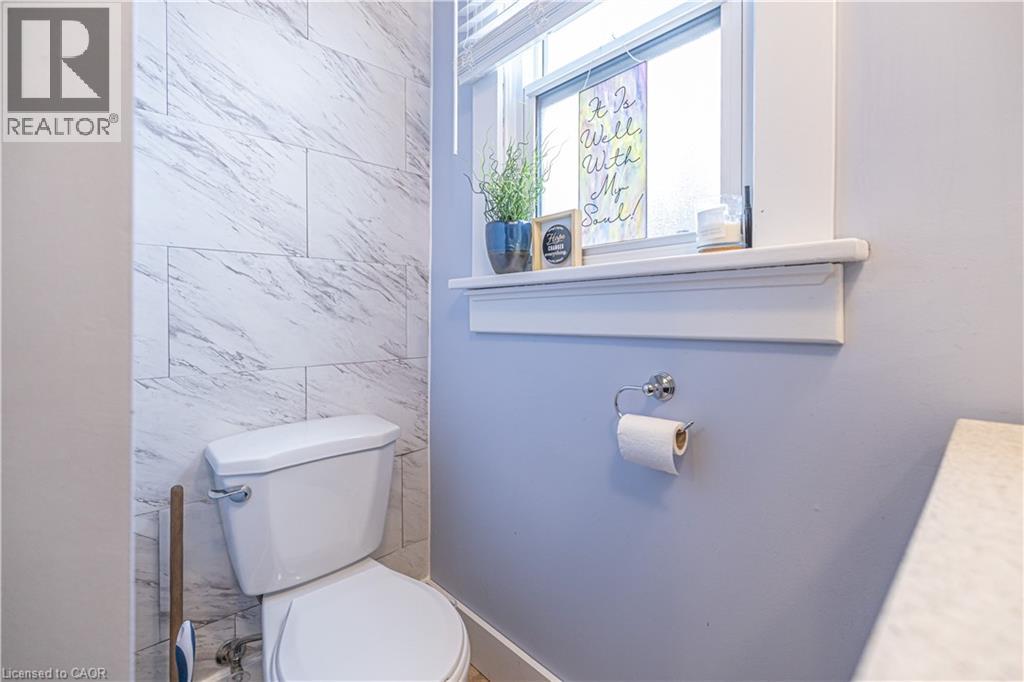 318 Frederick Street, Kitchener, Ontario  N2H 2N7 - Photo 17 - 40816466