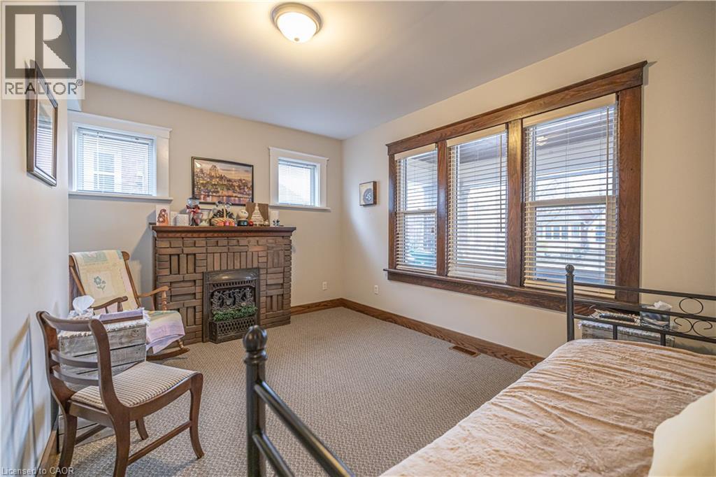 318 Frederick Street, Kitchener, Ontario  N2H 2N7 - Photo 2 - 40816466