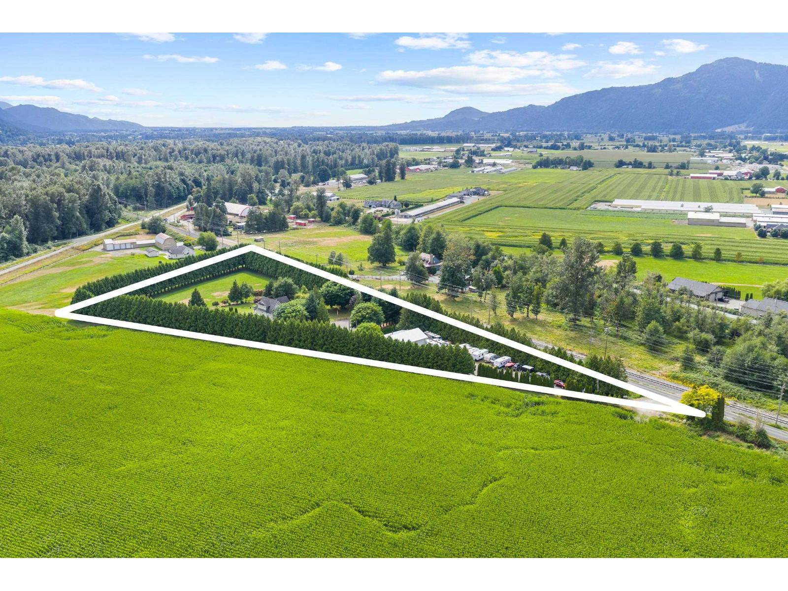 5400 Spurline Road, Greendale, Sardis - Greendale, British Columbia V2R 4B4 - Photo 2 - R3106656