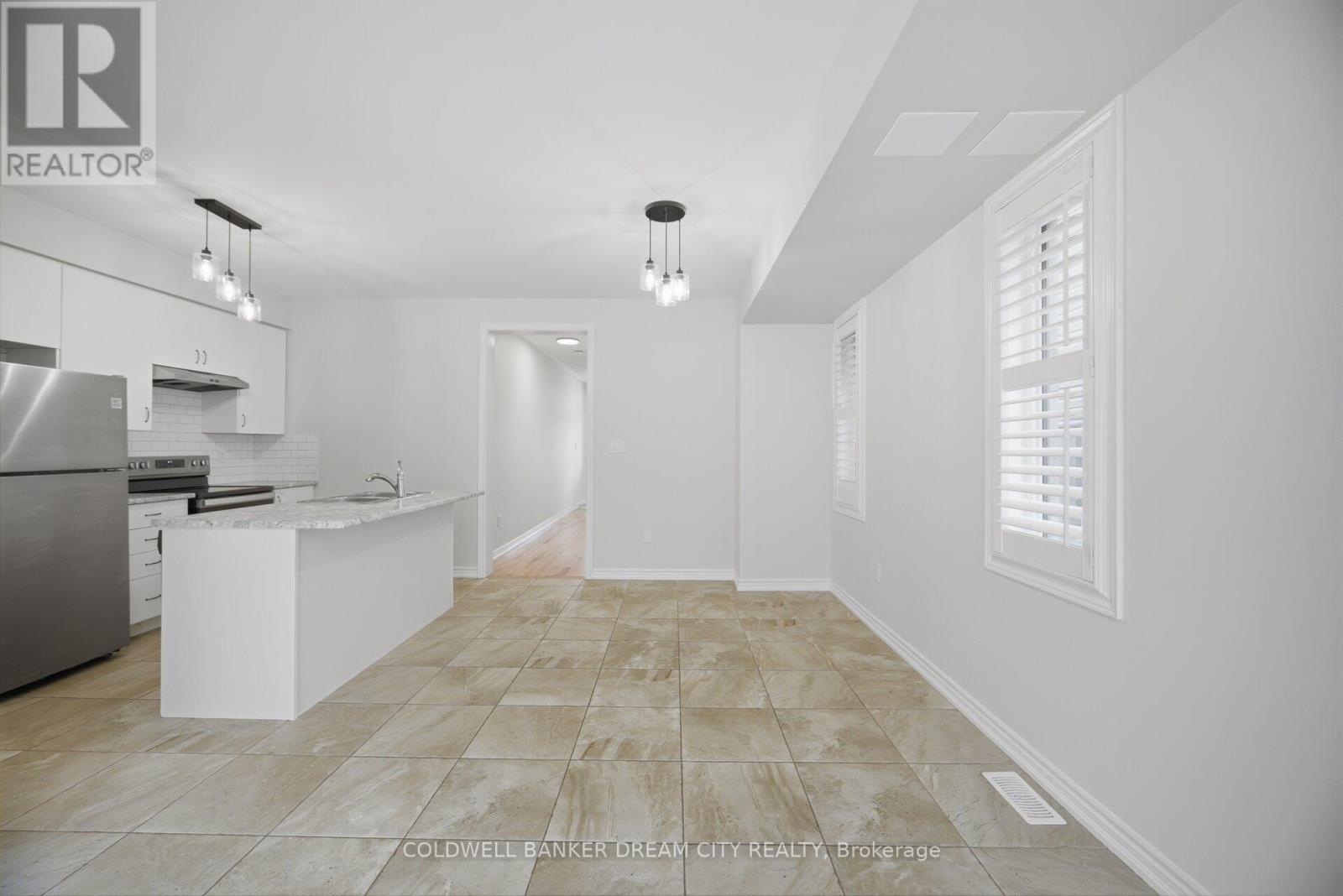 33 Bannister Road, Barrie, Ontario  L9J 0L5 - Photo 11 - S12964976