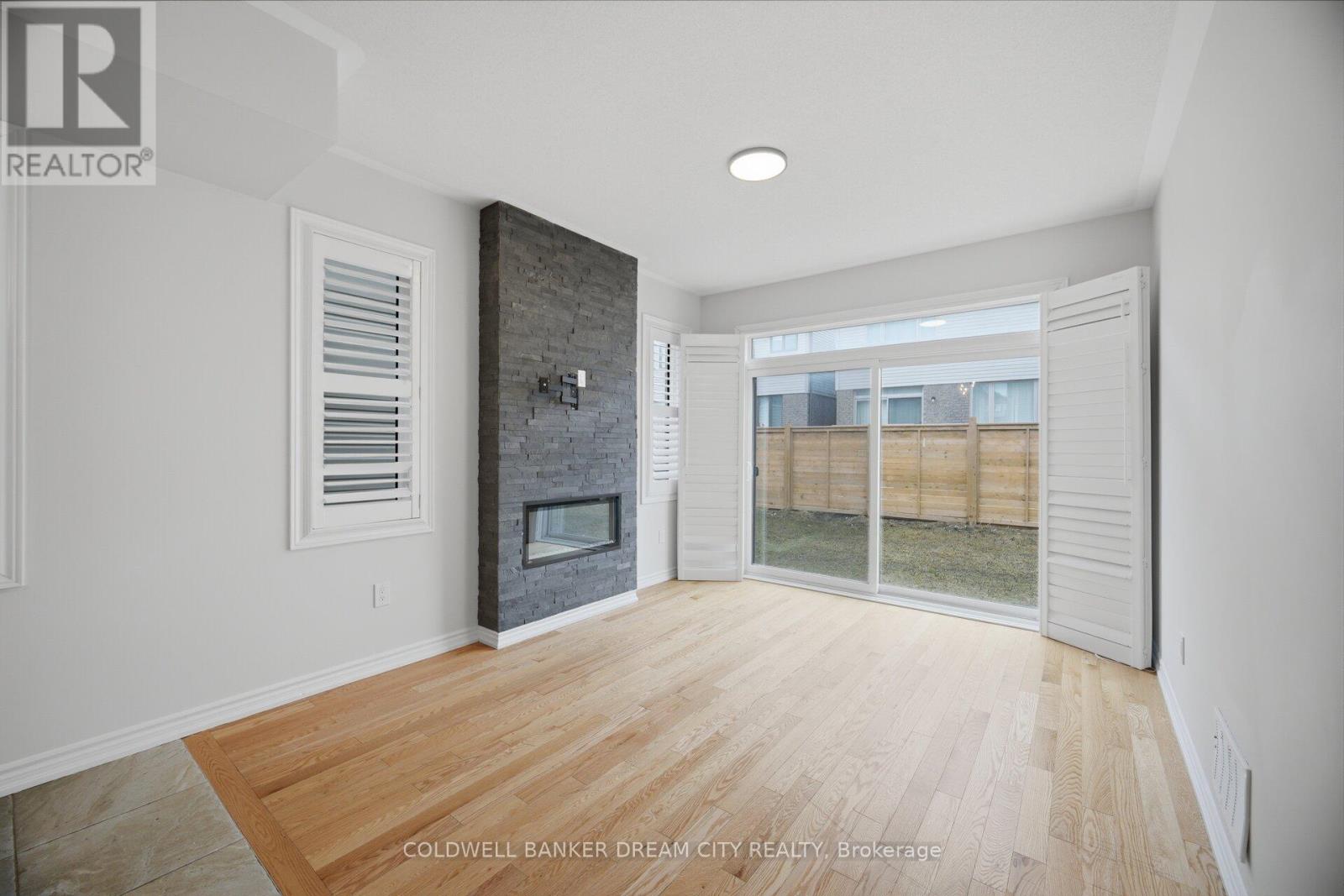 33 Bannister Road, Barrie, Ontario  L9J 0L5 - Photo 13 - S12964976