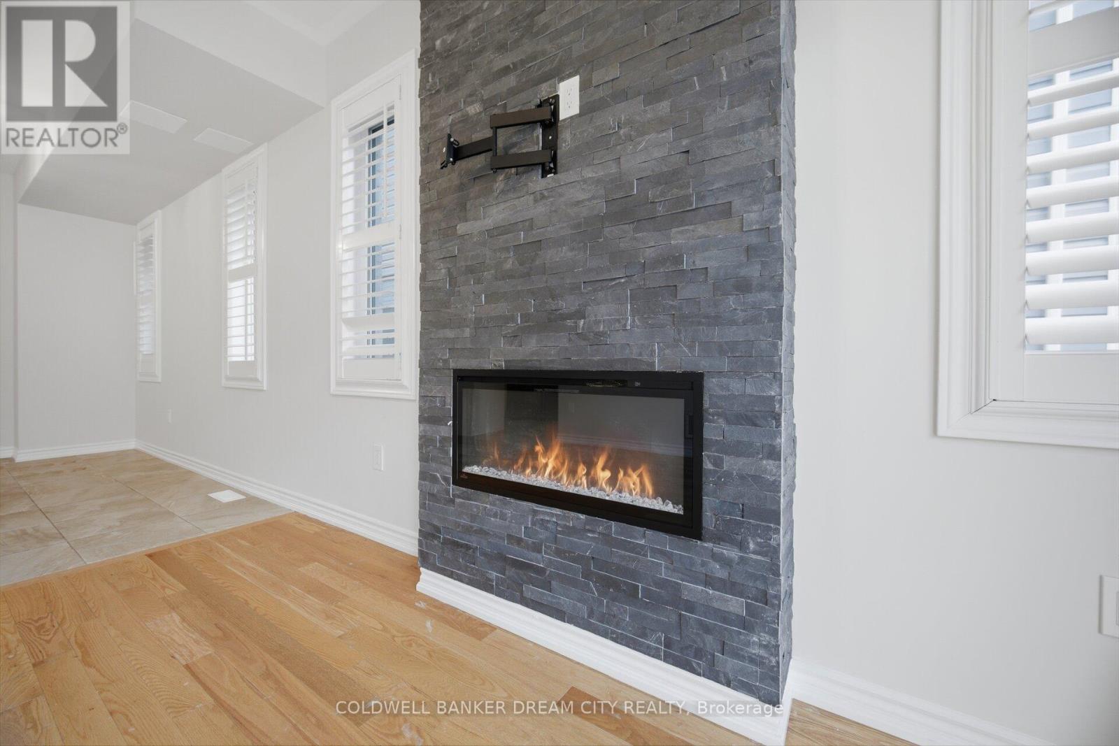 33 Bannister Road, Barrie, Ontario  L9J 0L5 - Photo 15 - S12964976