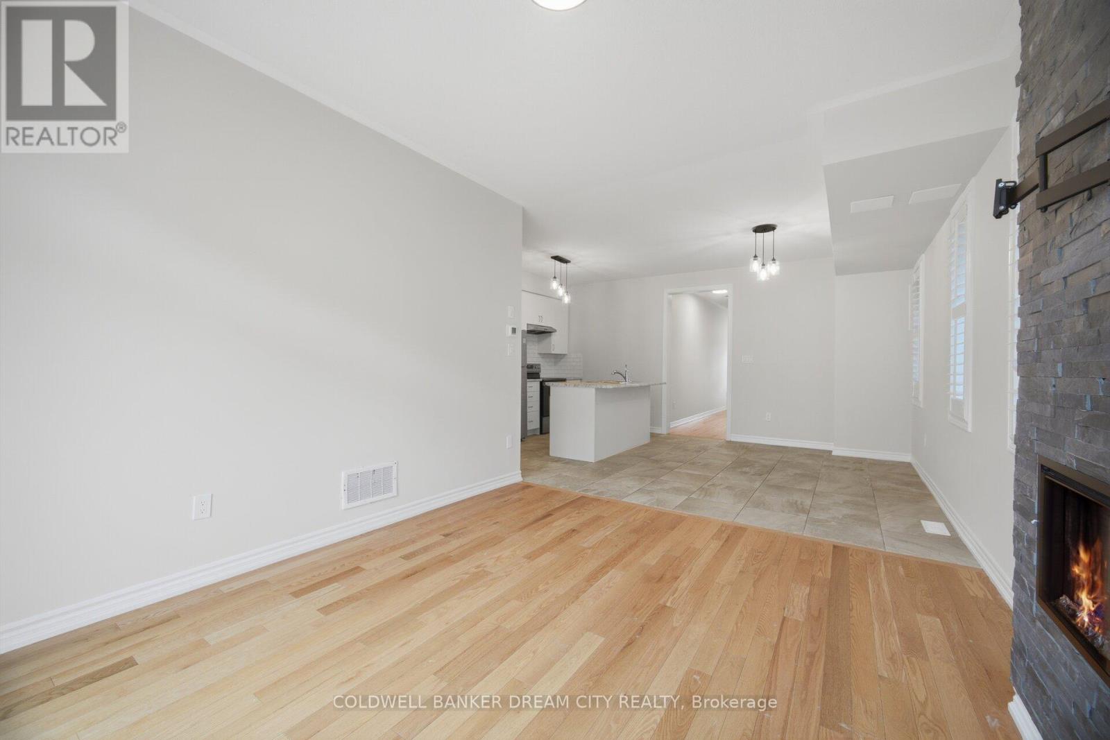 33 Bannister Road, Barrie, Ontario  L9J 0L5 - Photo 17 - S12964976