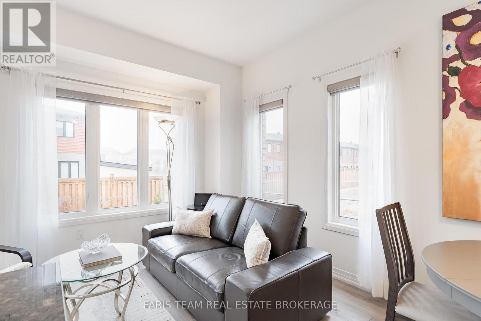 52 Fairlane Avenue, Barrie (Painswick South), Ontario  L9J 0M9 - Photo 15 - S12965040