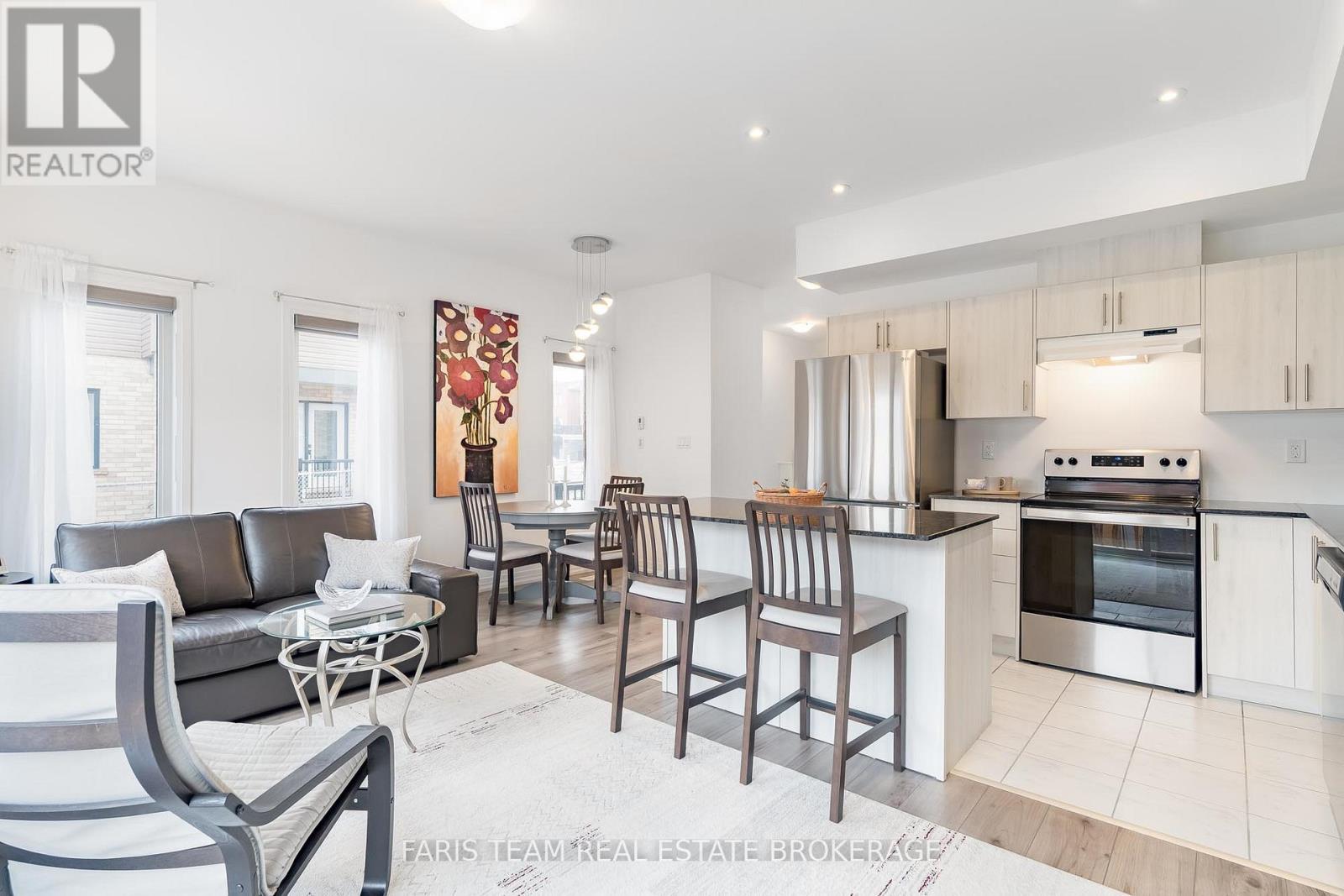 52 Fairlane Avenue, Barrie (Painswick South), Ontario  L9J 0M9 - Photo 17 - S12965040