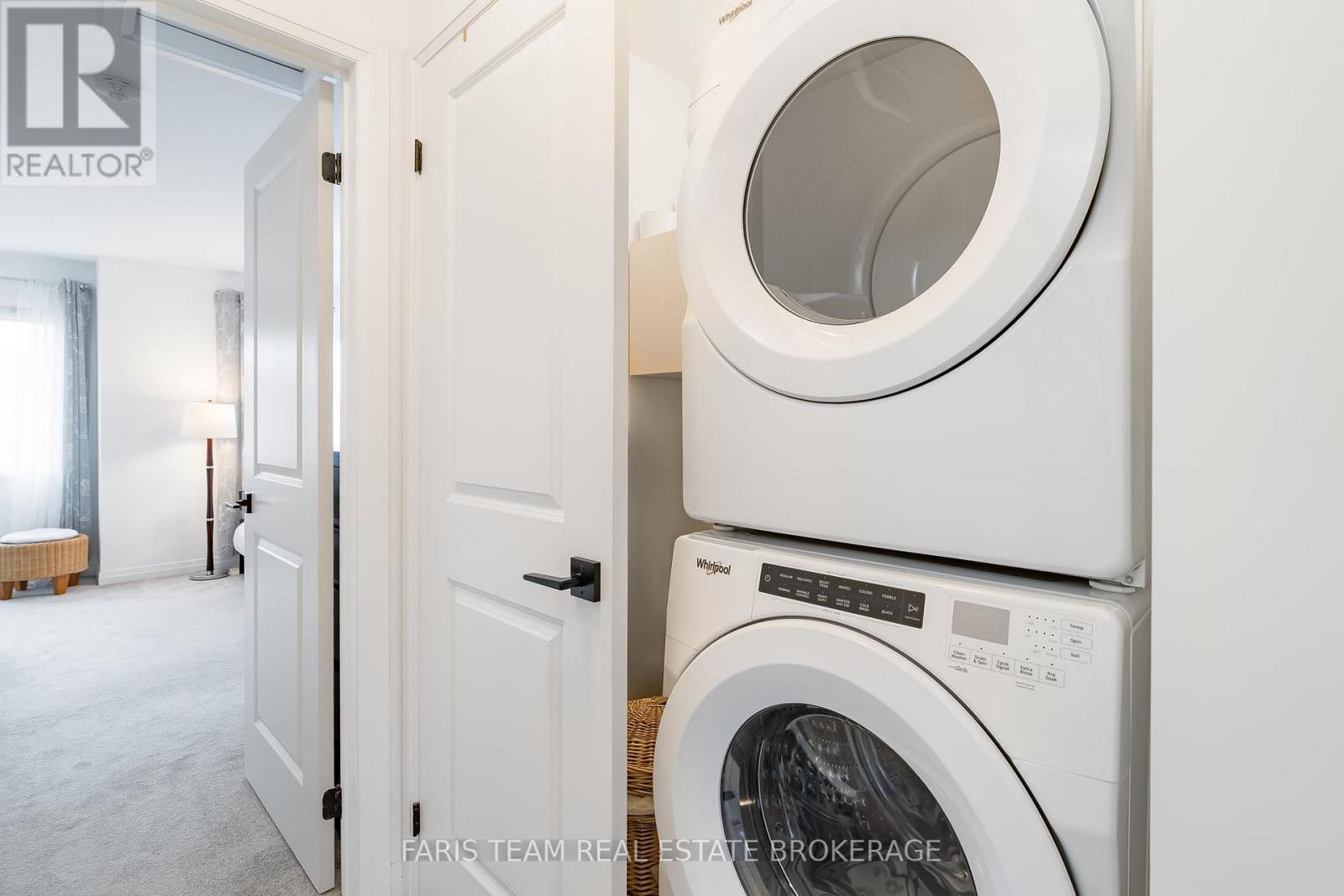 52 Fairlane Avenue, Barrie (Painswick South), Ontario  L9J 0M9 - Photo 30 - S12965040