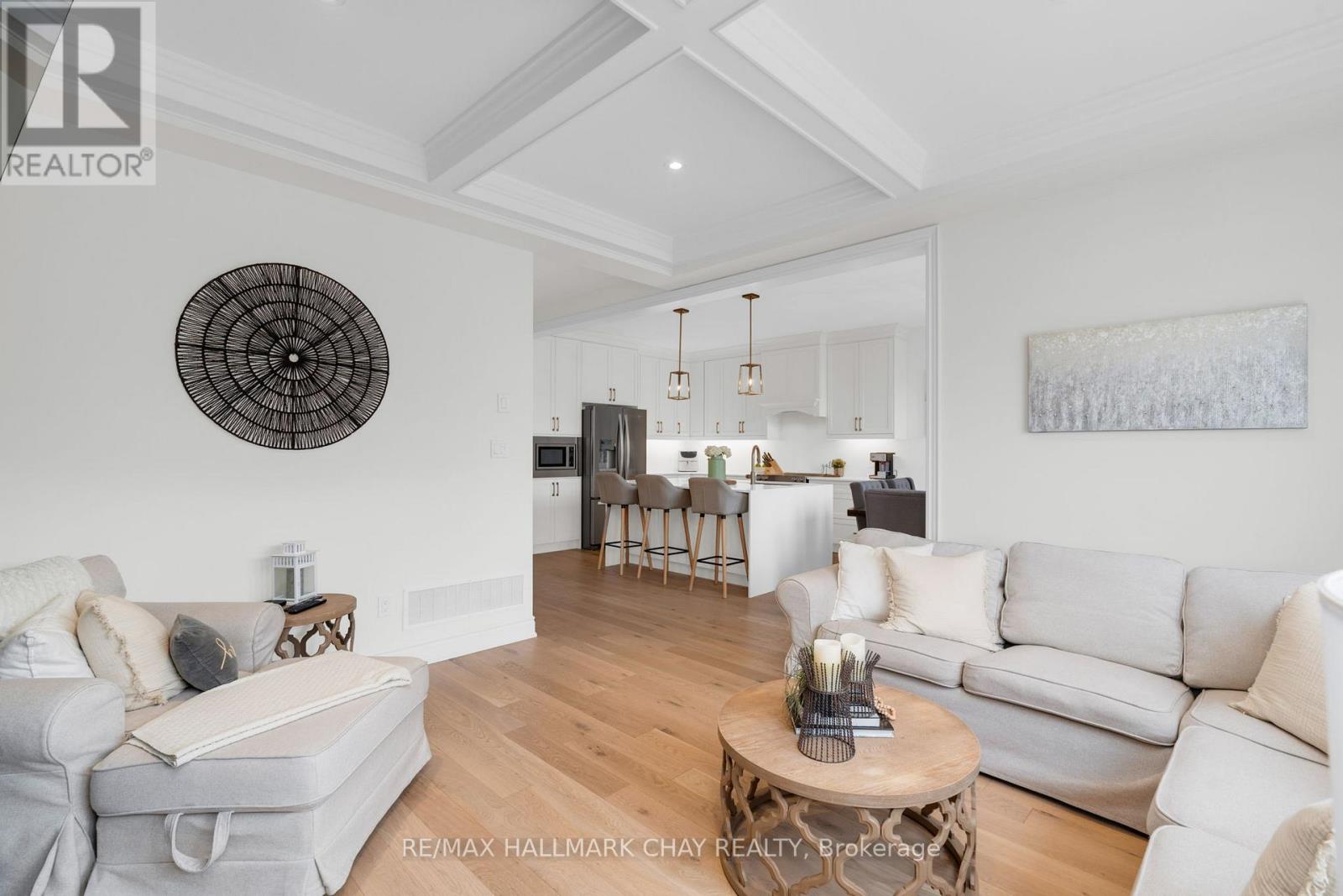 4 Periwinkle Road, Springwater, Ontario  L9X 2E2 - Photo 11 - S12965336