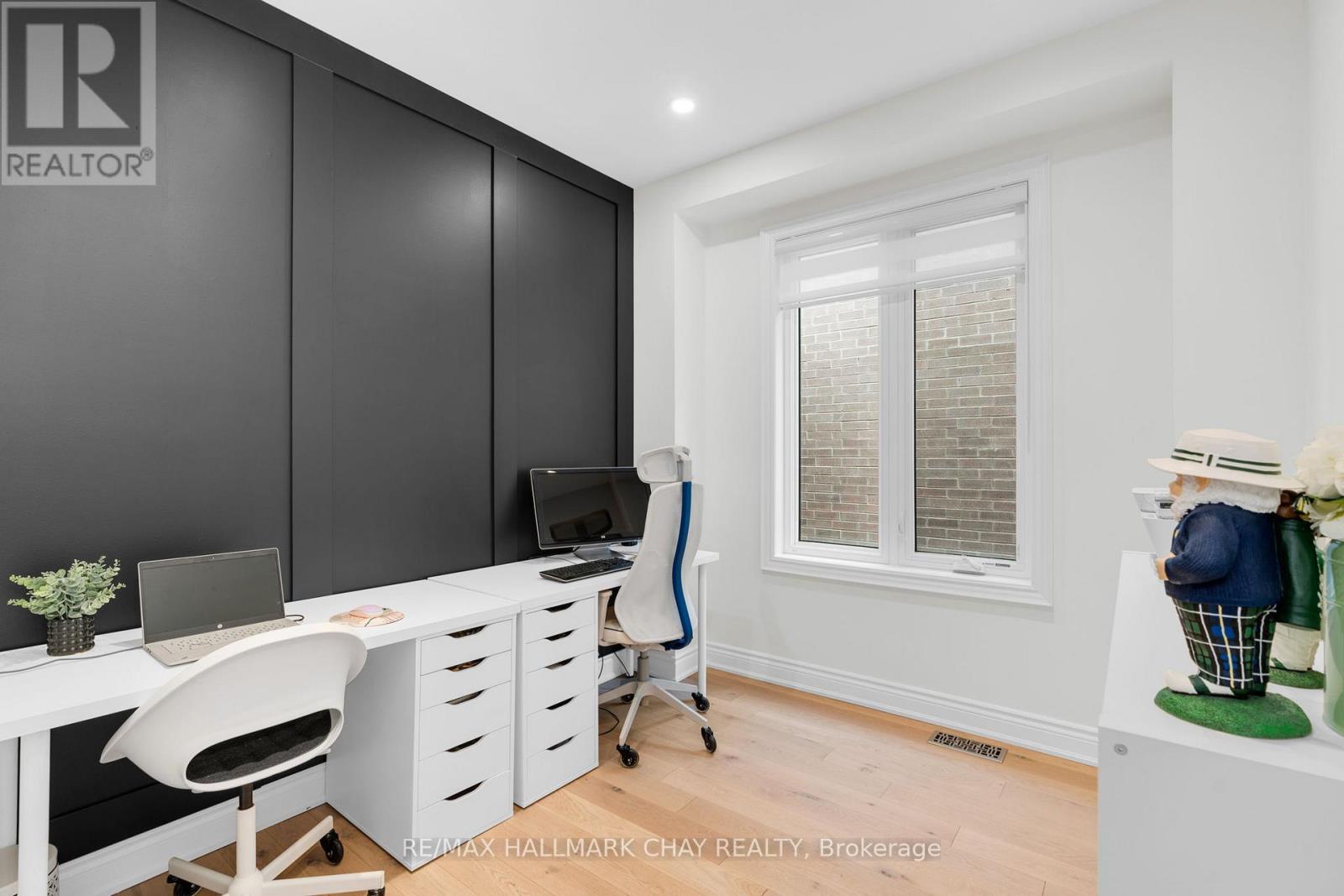 4 Periwinkle Road, Springwater, Ontario  L9X 2E2 - Photo 12 - S12965336