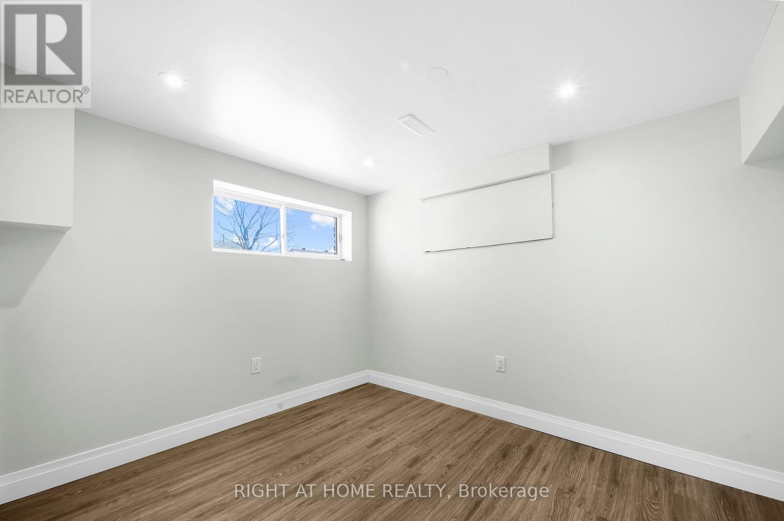 60 Heather Street, Barrie (Sunnidale), Ontario  L4N 4N1 - Photo 20 - S12965418