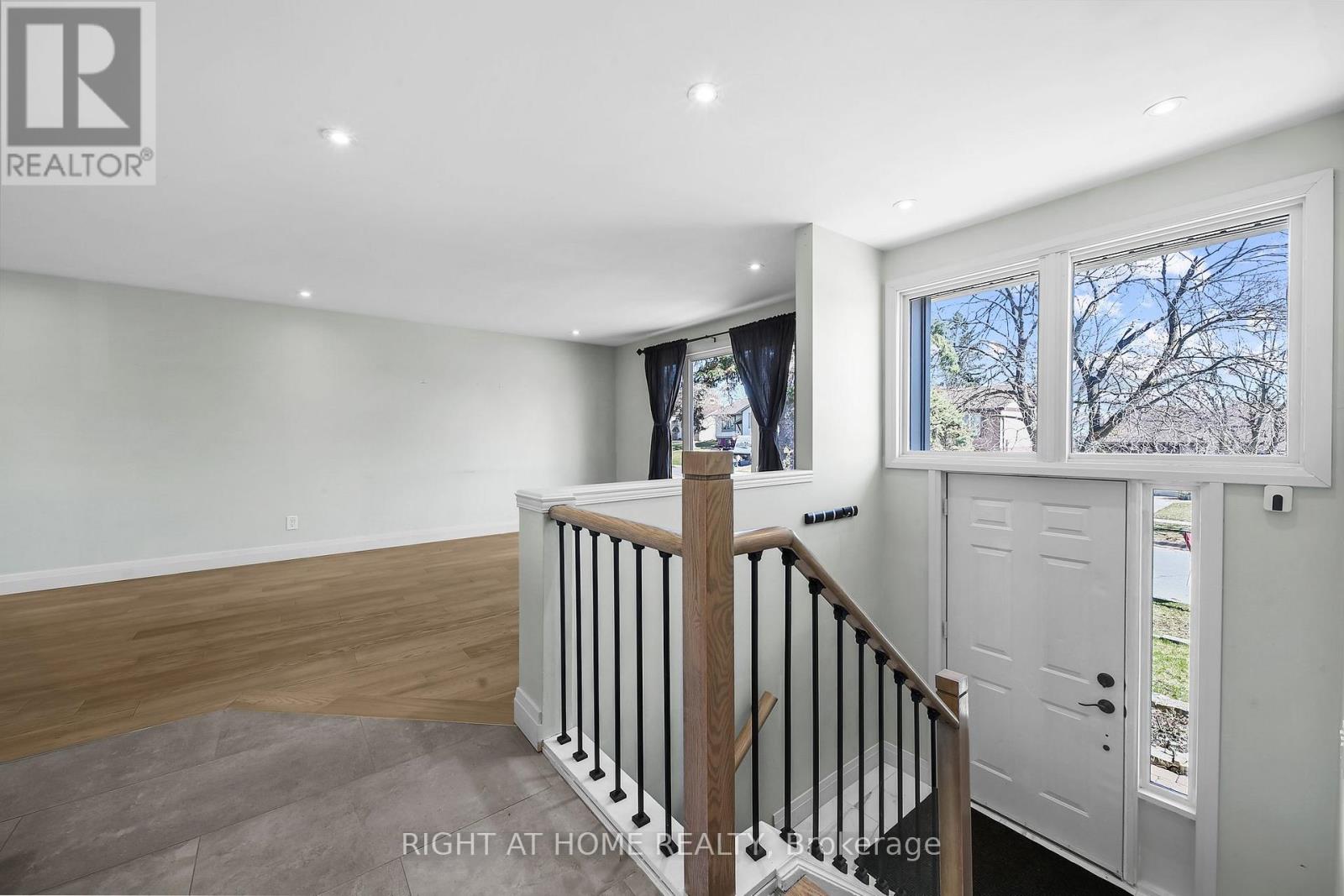 60 Heather Street, Barrie (Sunnidale), Ontario  L4N 4N1 - Photo 6 - S12965418