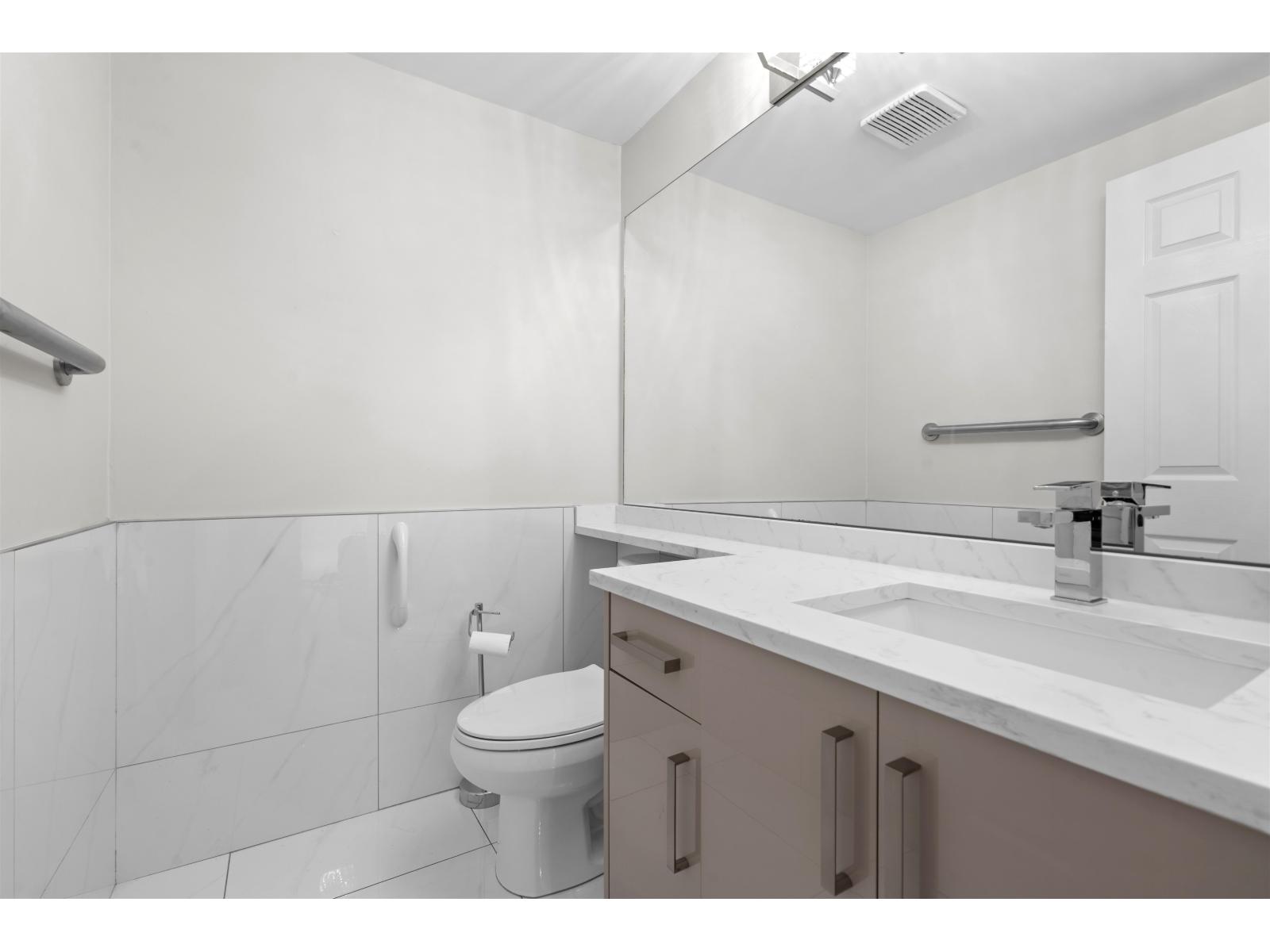 125 8655 King George Boulevard, Surrey, British Columbia V3W 5C4 - Photo 16 - R3107146