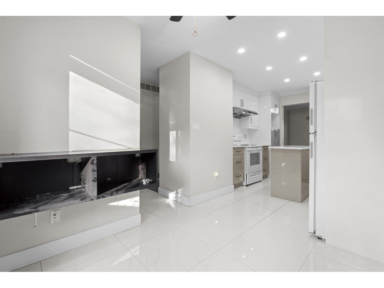 125 8655 King George Boulevard, Surrey, British Columbia V3W 5C4 - Photo 14 - R3107146