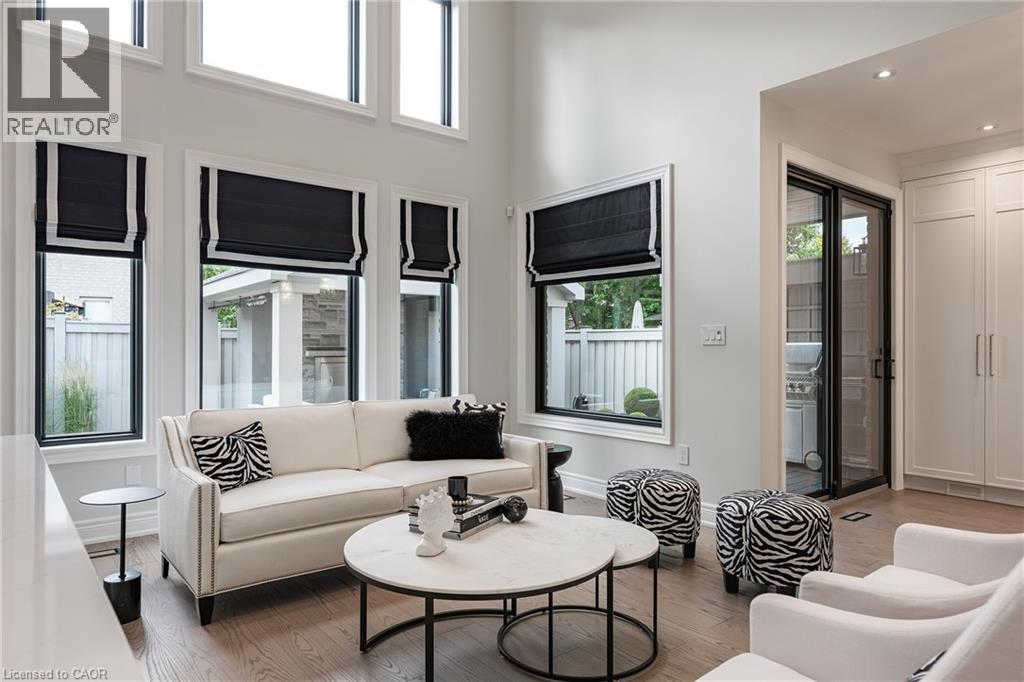 2201 Rochester Circle, Oakville, Ontario  L6M 5E3 - Photo 14 - 40816089