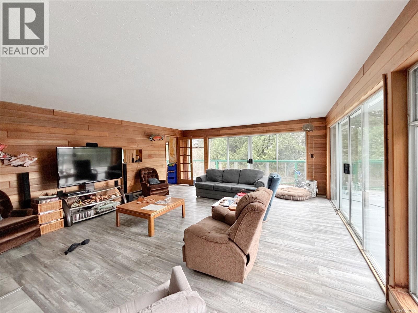 1068 Princess Victoria View, Tahsis, British Columbia  V0P 1X0 - Photo 7 - 1030720