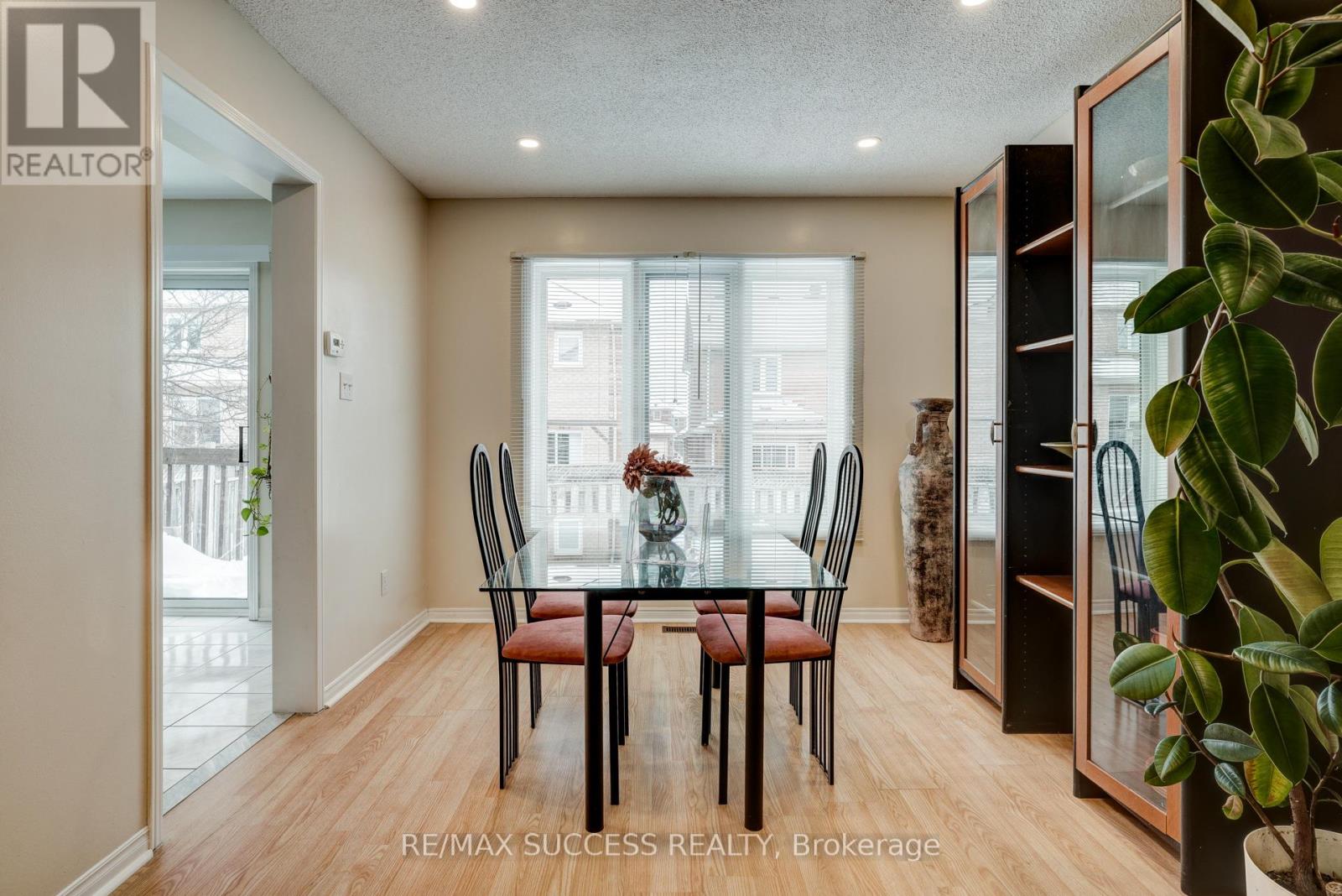 118 White Tail Crescent, Brampton, Ontario  L6Y 5C3 - Photo 14 - W12965036