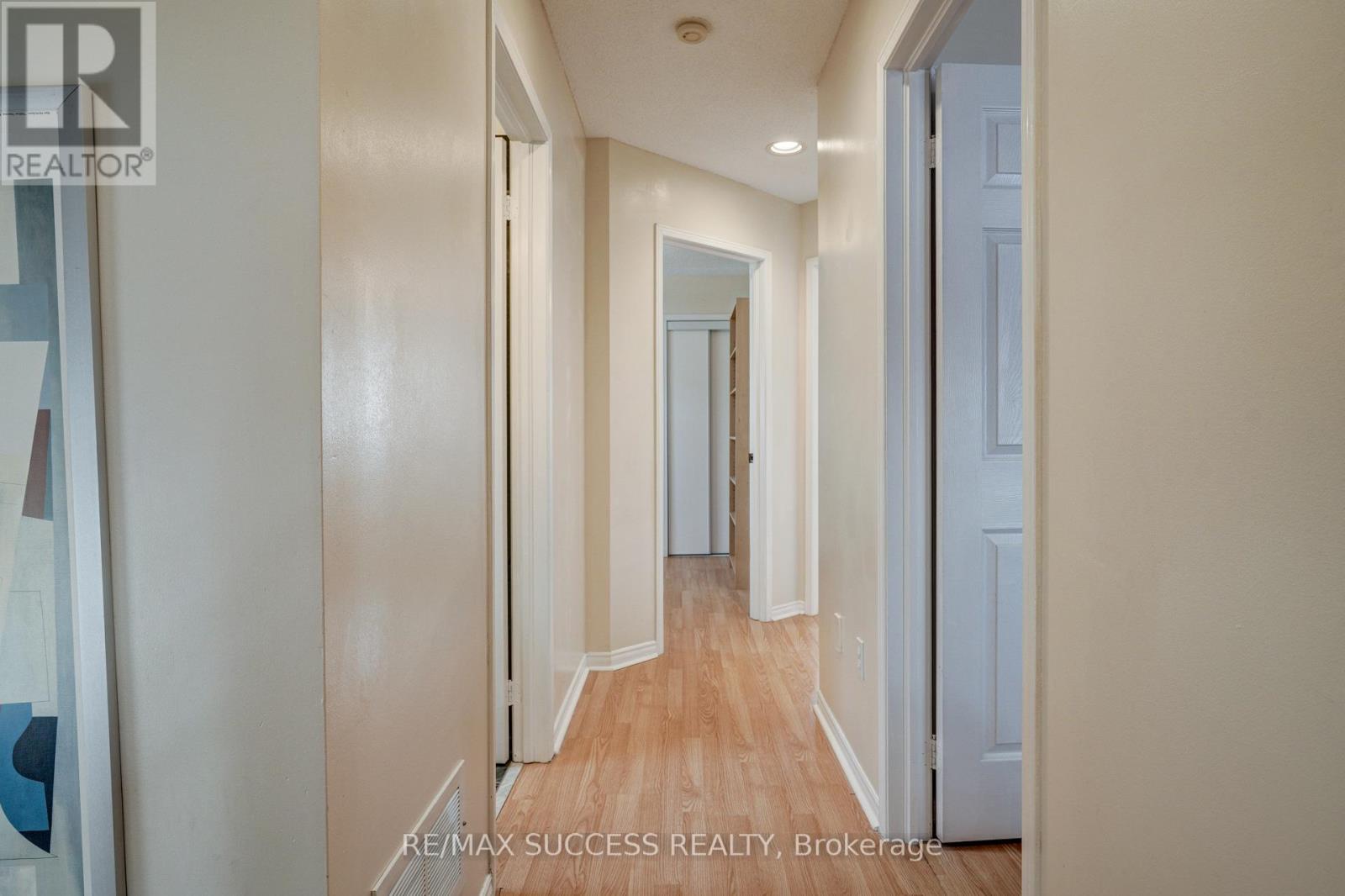 118 White Tail Crescent, Brampton, Ontario  L6Y 5C3 - Photo 24 - W12965036