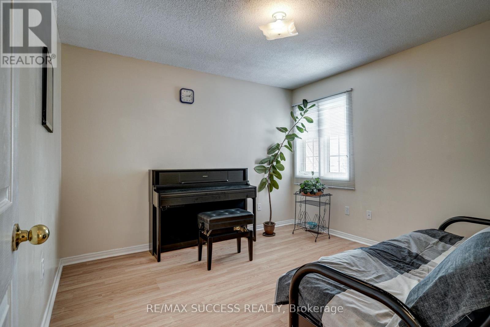 118 White Tail Crescent, Brampton, Ontario  L6Y 5C3 - Photo 28 - W12965036