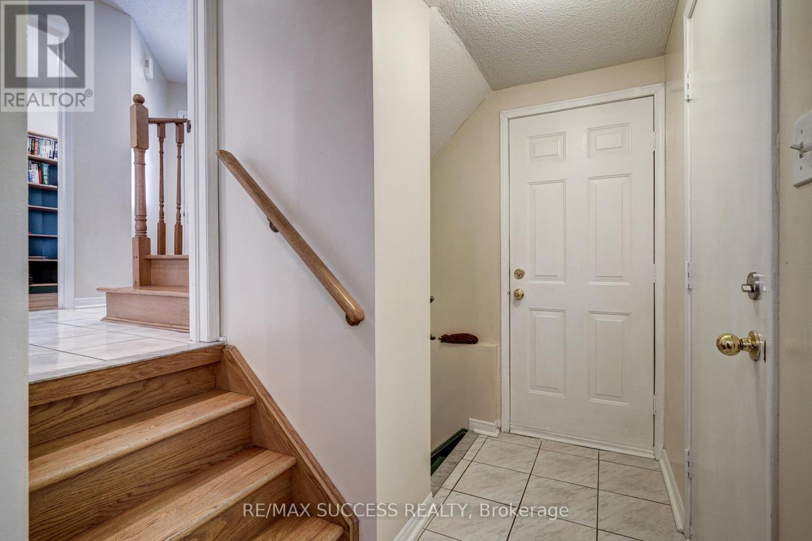 118 White Tail Crescent, Brampton, Ontario  L6Y 5C3 - Photo 30 - W12965036