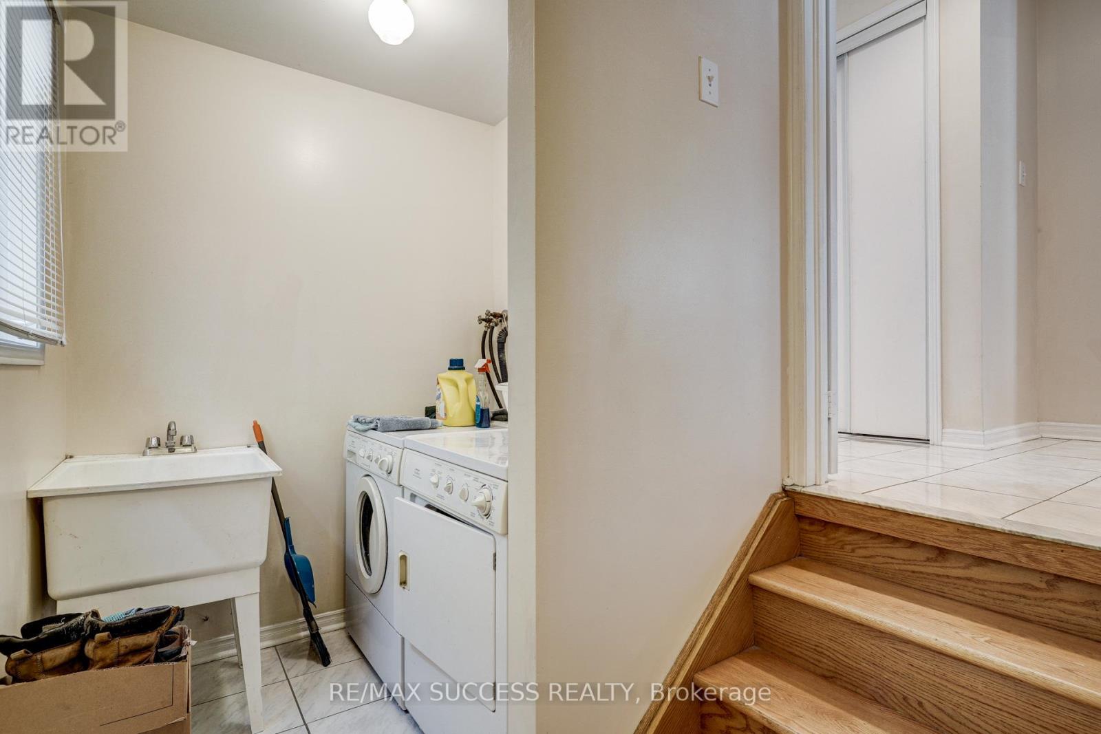 118 White Tail Crescent, Brampton, Ontario  L6Y 5C3 - Photo 32 - W12965036