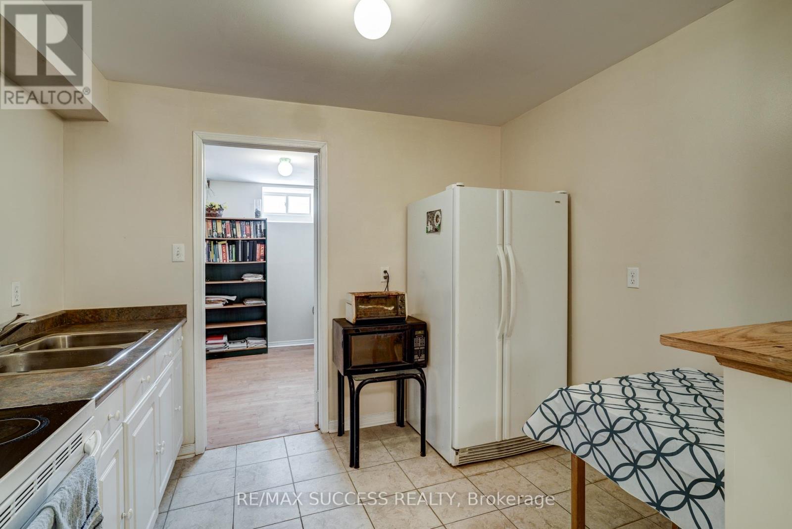 118 White Tail Crescent, Brampton, Ontario  L6Y 5C3 - Photo 36 - W12965036