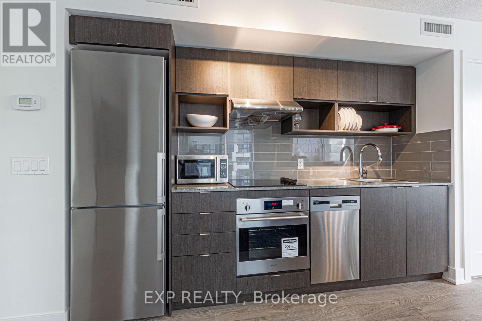 804 - 7 Mabelle Avenue, Toronto, Ontario  M9A 4X1 - Photo 12 - W12965054