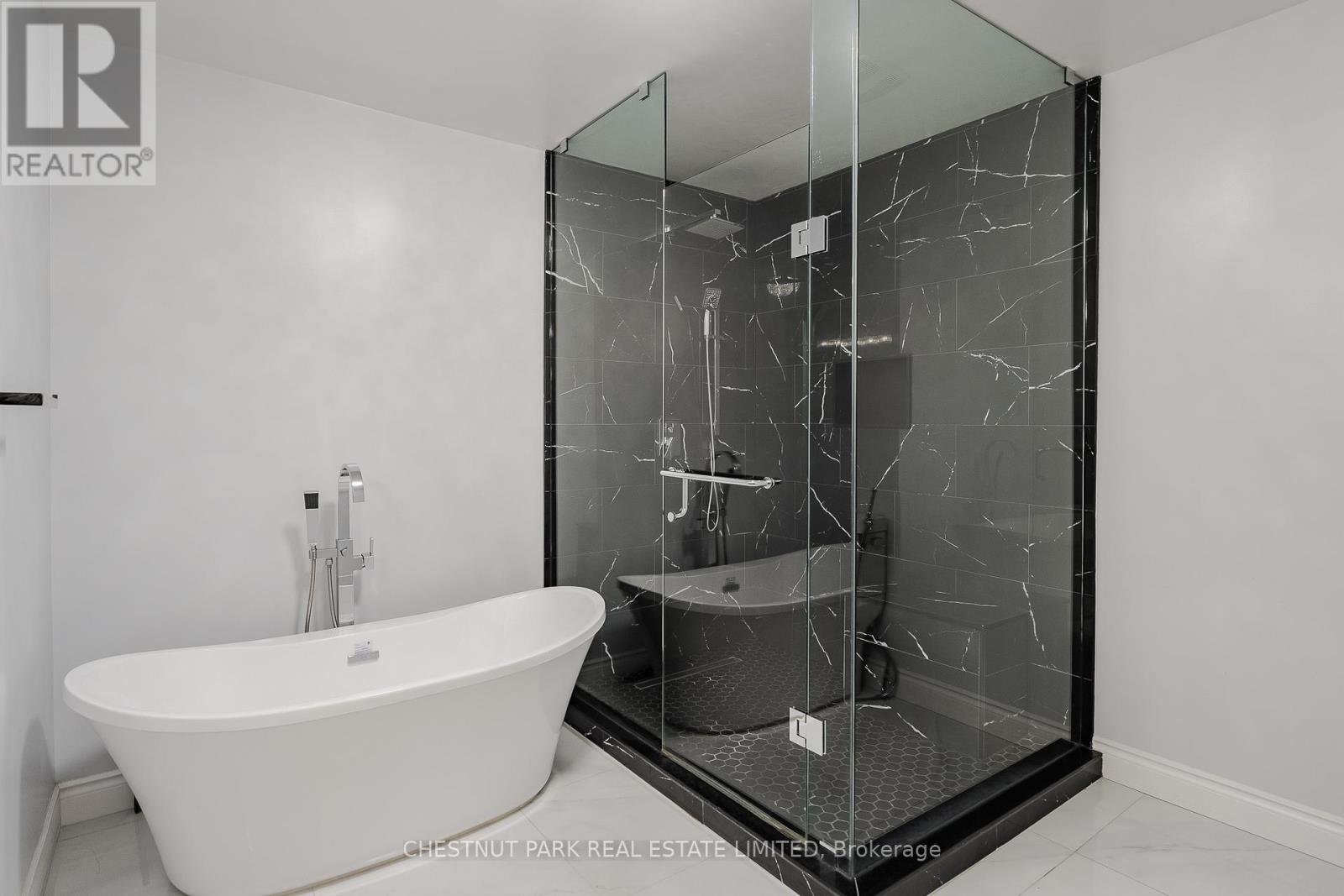 1229 Freeman Street, Burlington, Ontario  L7S 2J7 - Photo 23 - W12965058