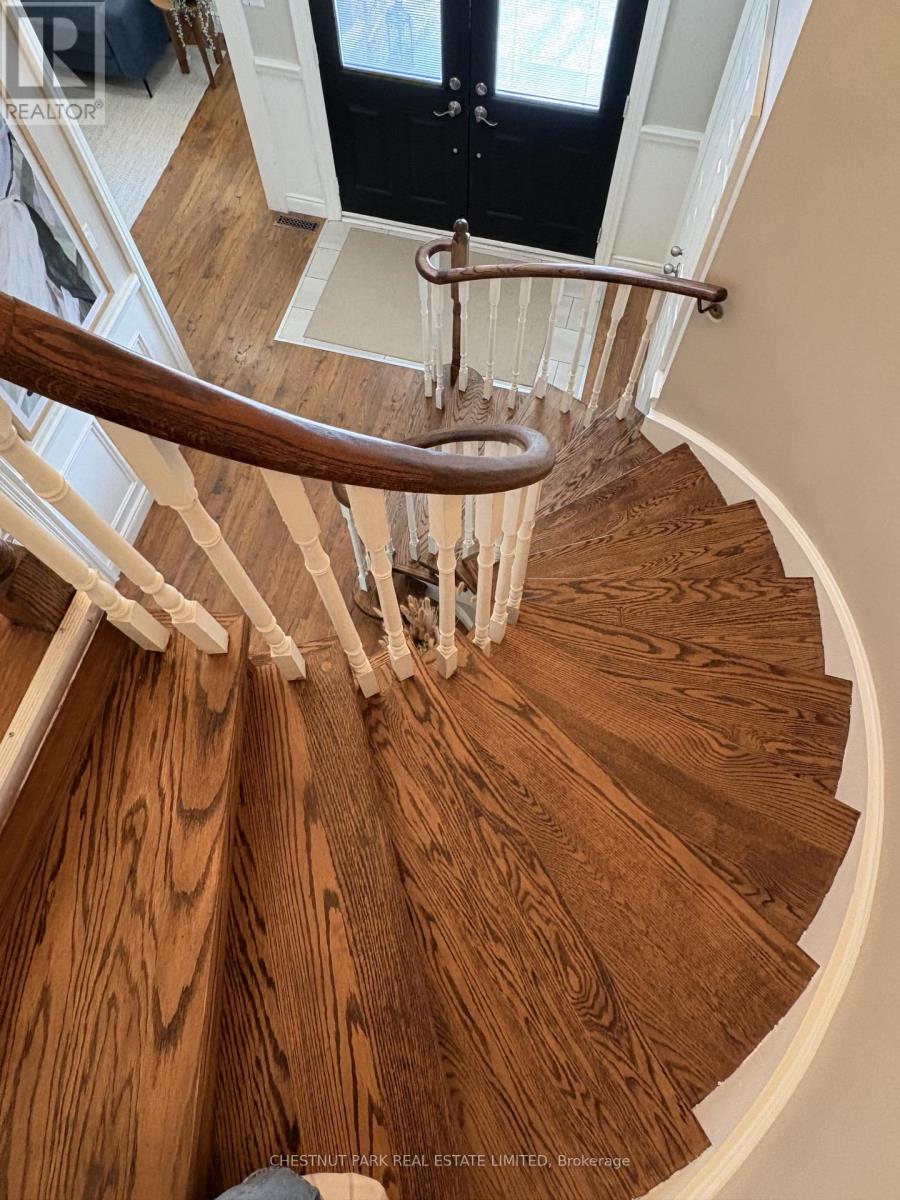 1229 Freeman Street, Burlington, Ontario  L7S 2J7 - Photo 28 - W12965058