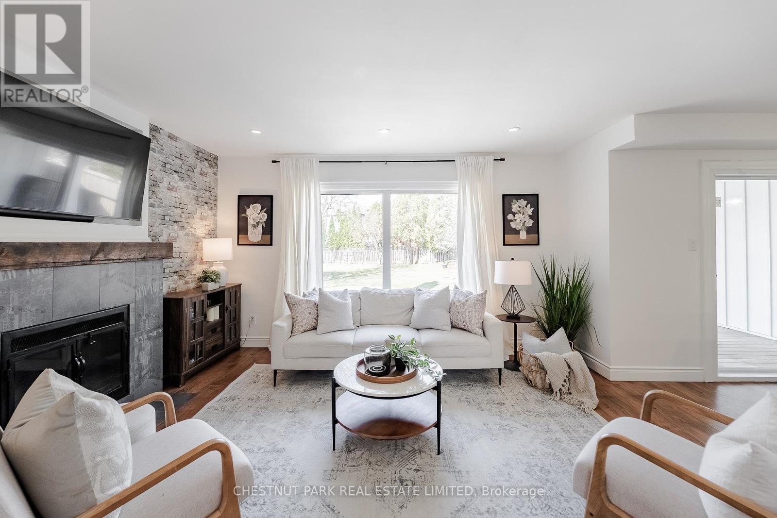 1229 Freeman Street, Burlington, Ontario  L7S 2J7 - Photo 6 - W12965058