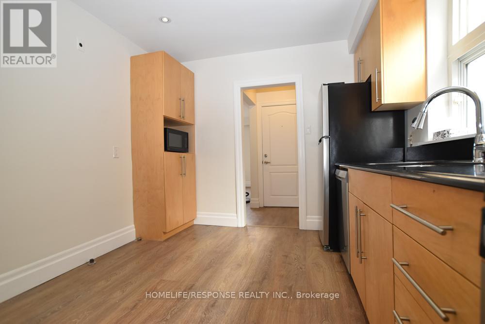 2 - 150 Sixth Street, Toronto, Ontario  M8V 3A5 - Photo 9 - W12965086