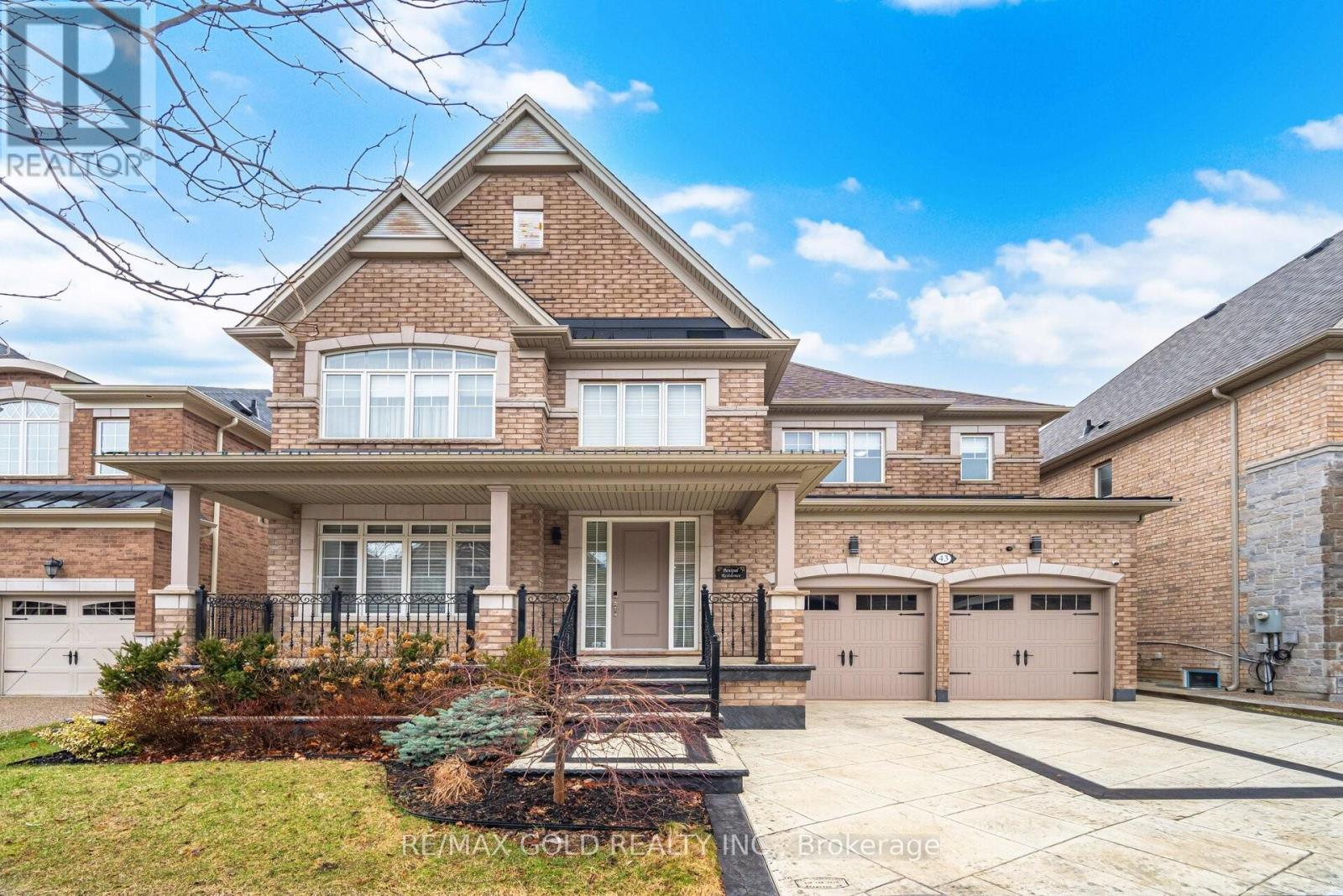 43 DECORSO DRIVE, Brampton, Ontario