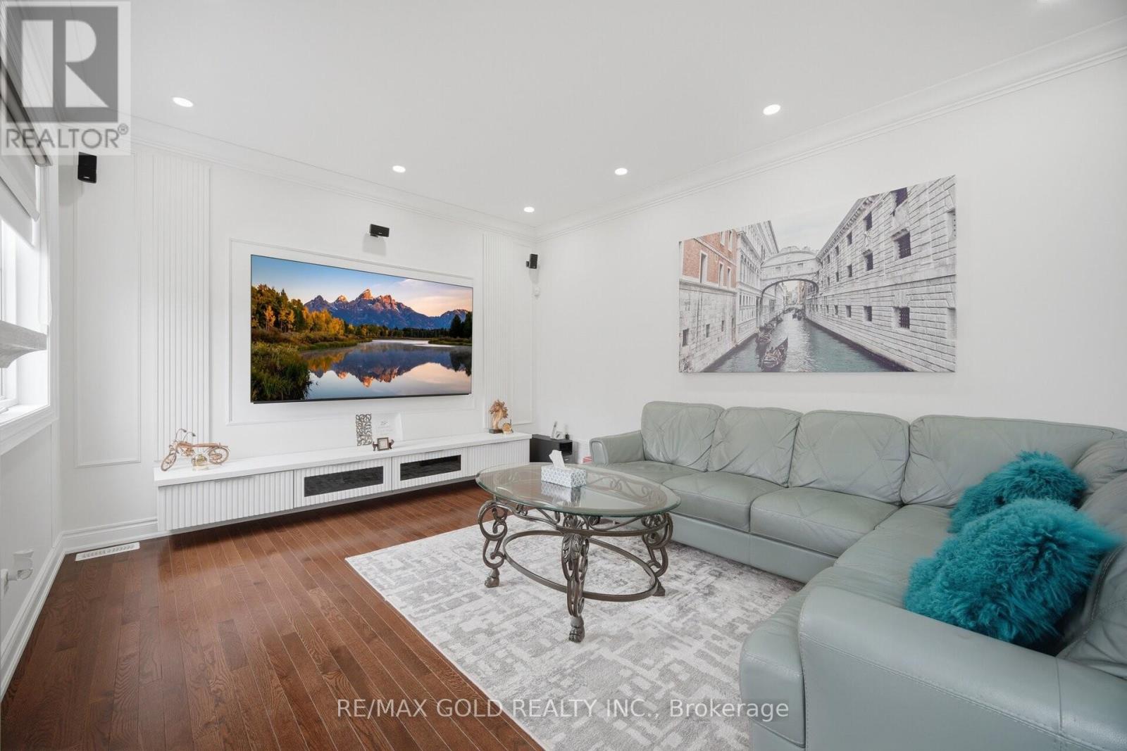 43 Decorso Drive, Brampton, Ontario  L6P 3Y3 - Photo 12 - W12965094