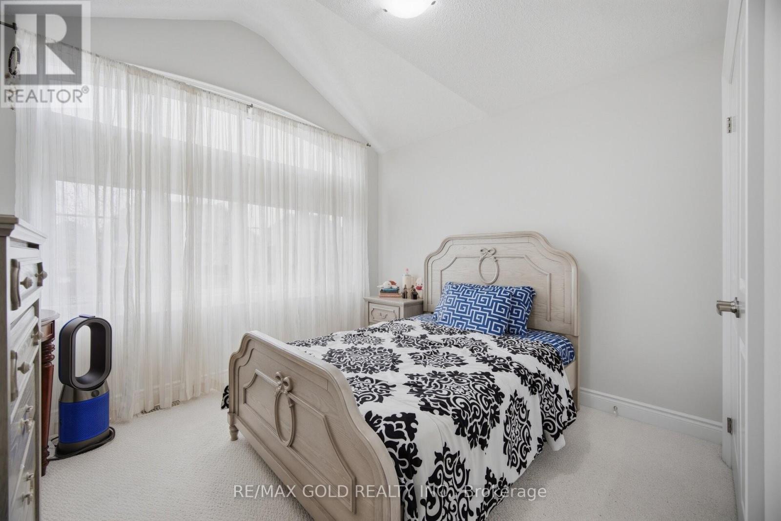 43 Decorso Drive, Brampton, Ontario  L6P 3Y3 - Photo 22 - W12965094