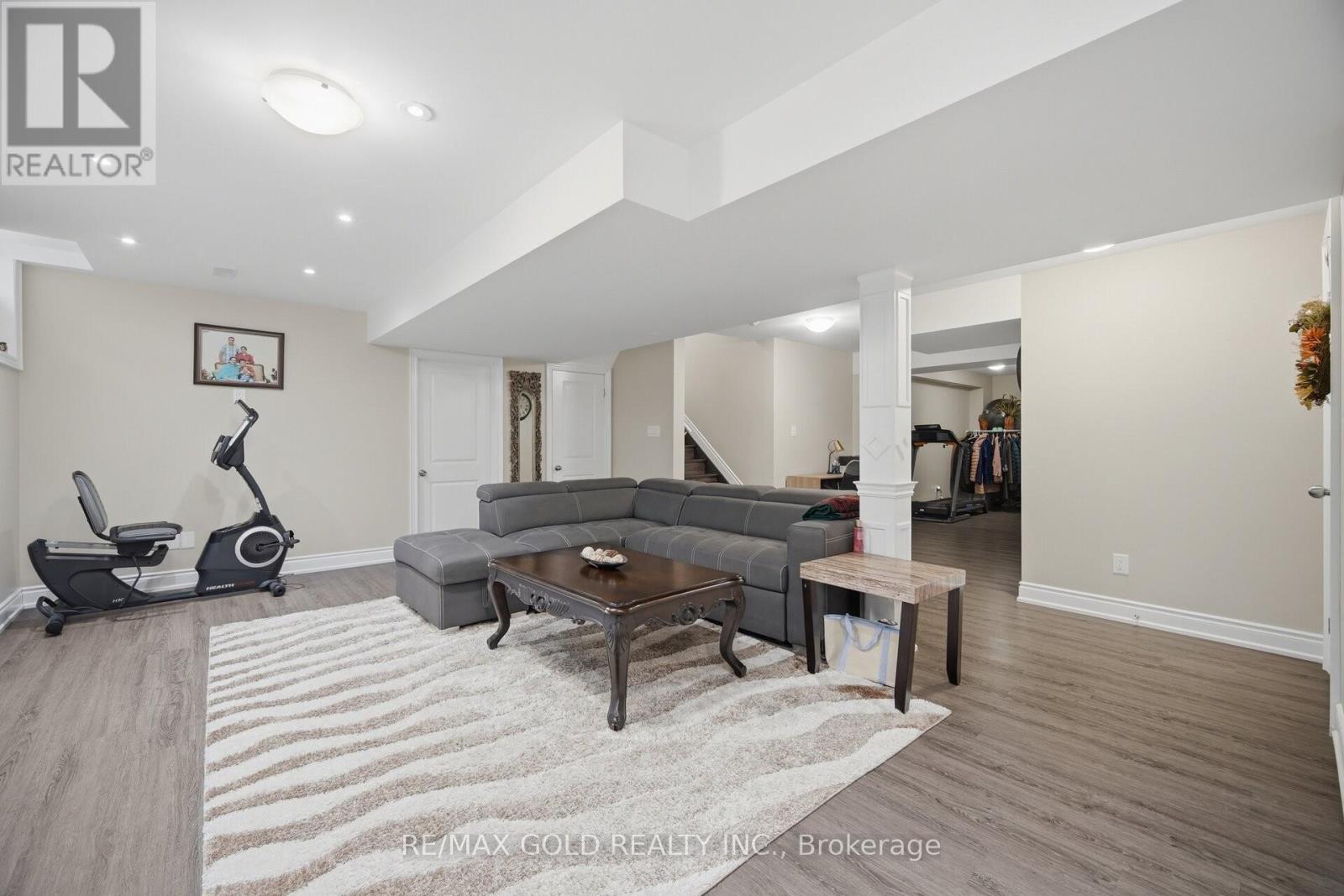 43 Decorso Drive, Brampton, Ontario  L6P 3Y3 - Photo 25 - W12965094