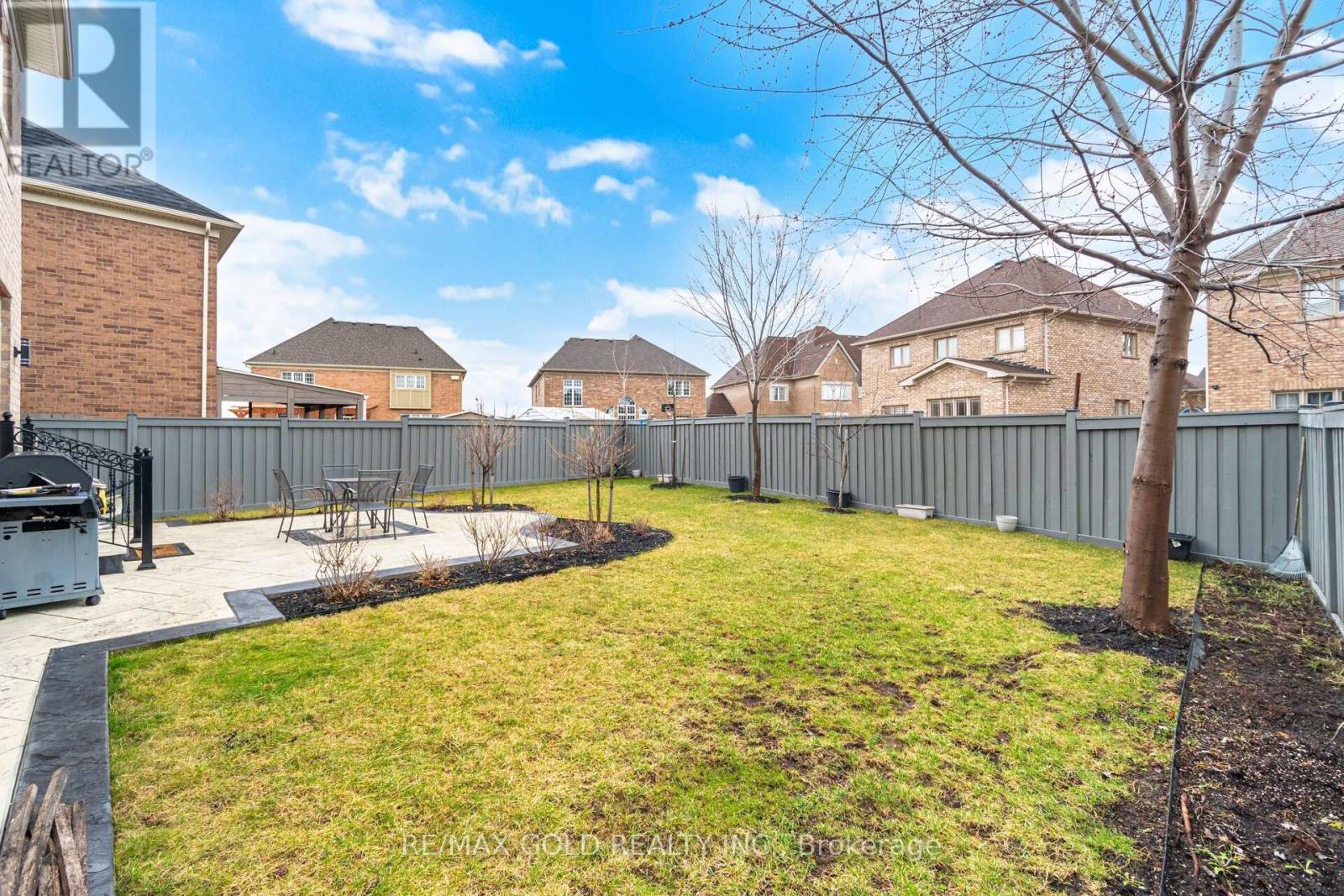 43 Decorso Drive, Brampton, Ontario  L6P 3Y3 - Photo 32 - W12965094