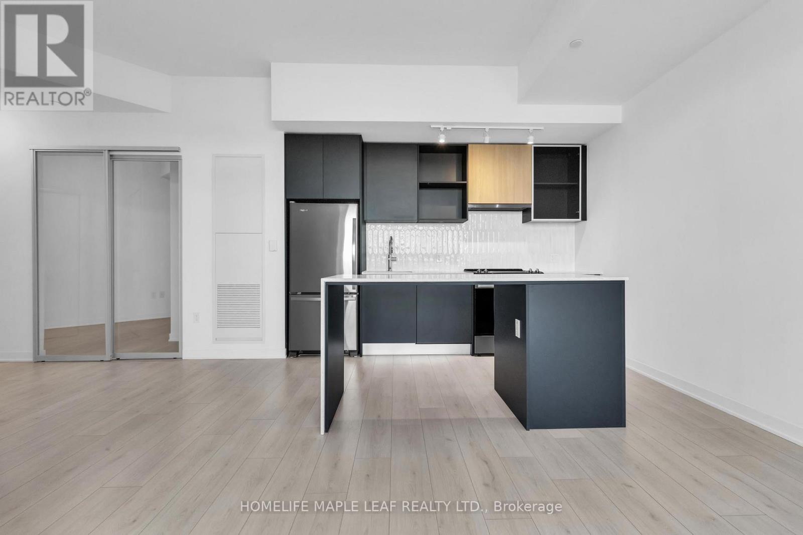 Lph01 - 395 Dundas Street W, Oakville, Ontario  L6M 4M2 - Photo 16 - W12965150