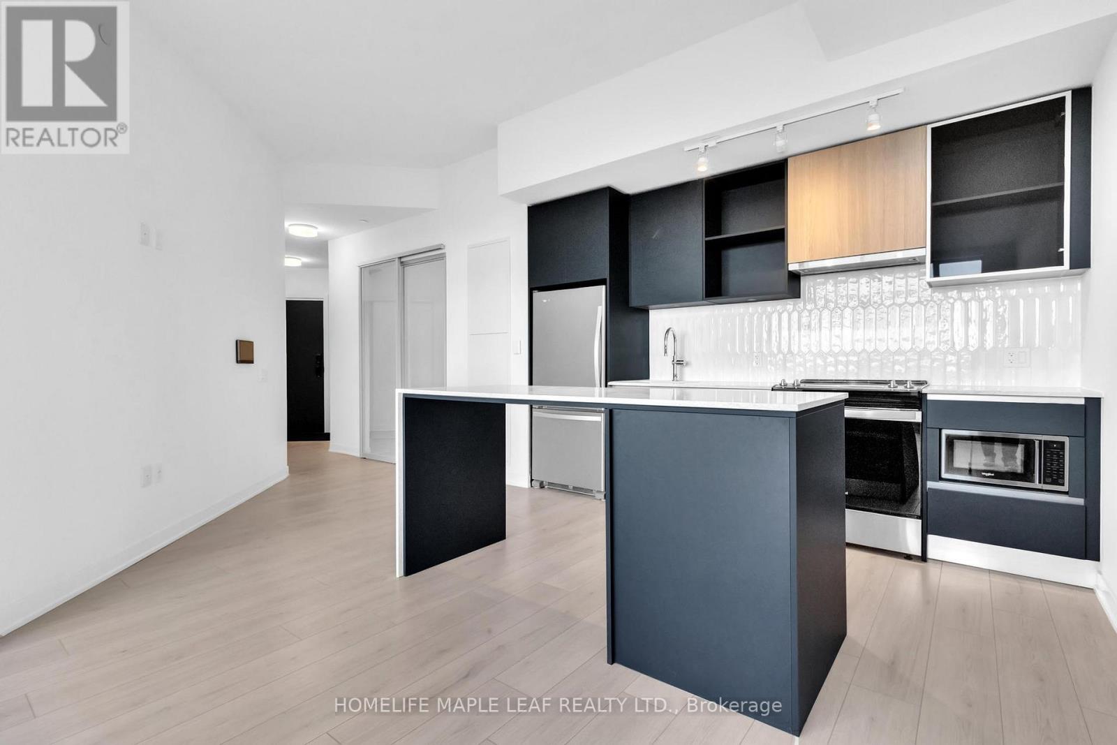 Lph01 - 395 Dundas Street W, Oakville, Ontario  L6M 4M2 - Photo 18 - W12965150