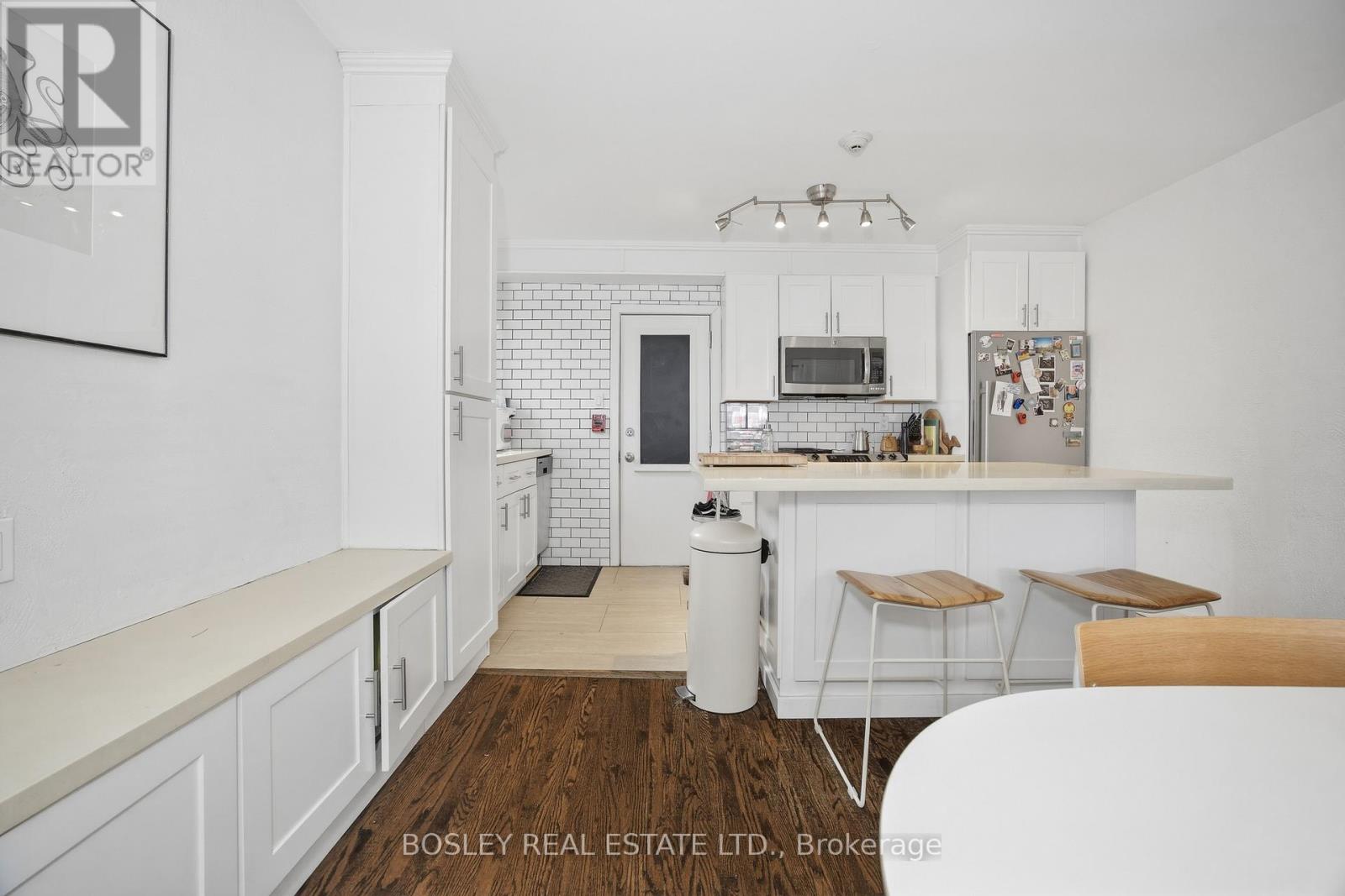 3 - 308 SOUTH KINGSWAY STREET, Toronto, Ontario