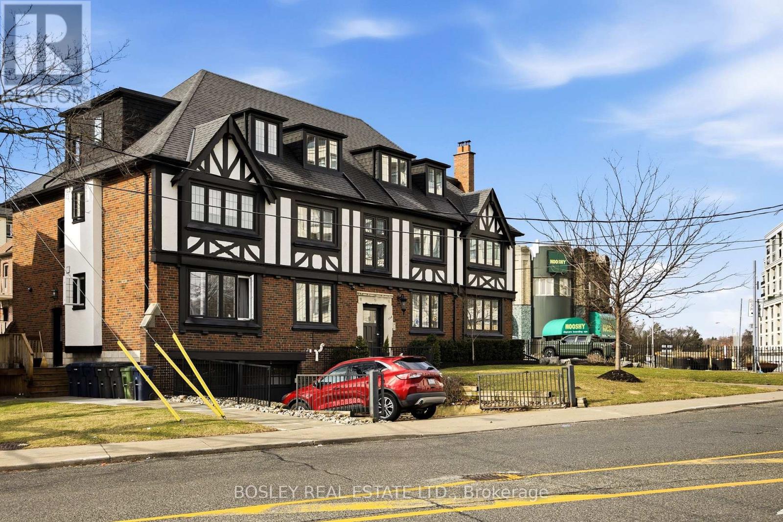 3 - 308 South Kingsway Street, Toronto, Ontario  M6S 3T9 - Photo 24 - W12965182