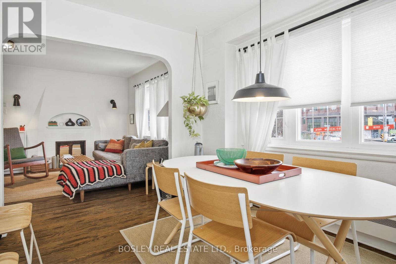 3 - 308 South Kingsway Street, Toronto, Ontario  M6S 3T9 - Photo 4 - W12965182