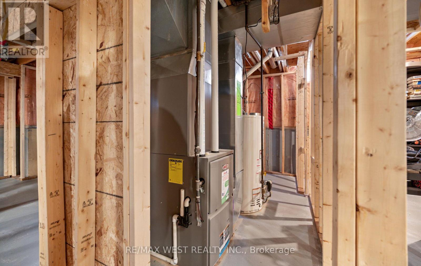 3374 Artesian Drive, Mississauga, Ontario  L5M 7J9 - Photo 45 - W12965196