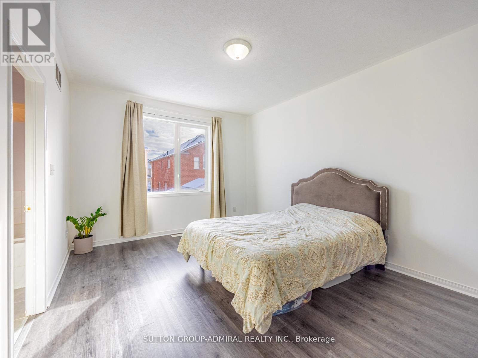 101 River Rock Crescent, Brampton, Ontario  L7A 2W4 - Photo 12 - W12965202