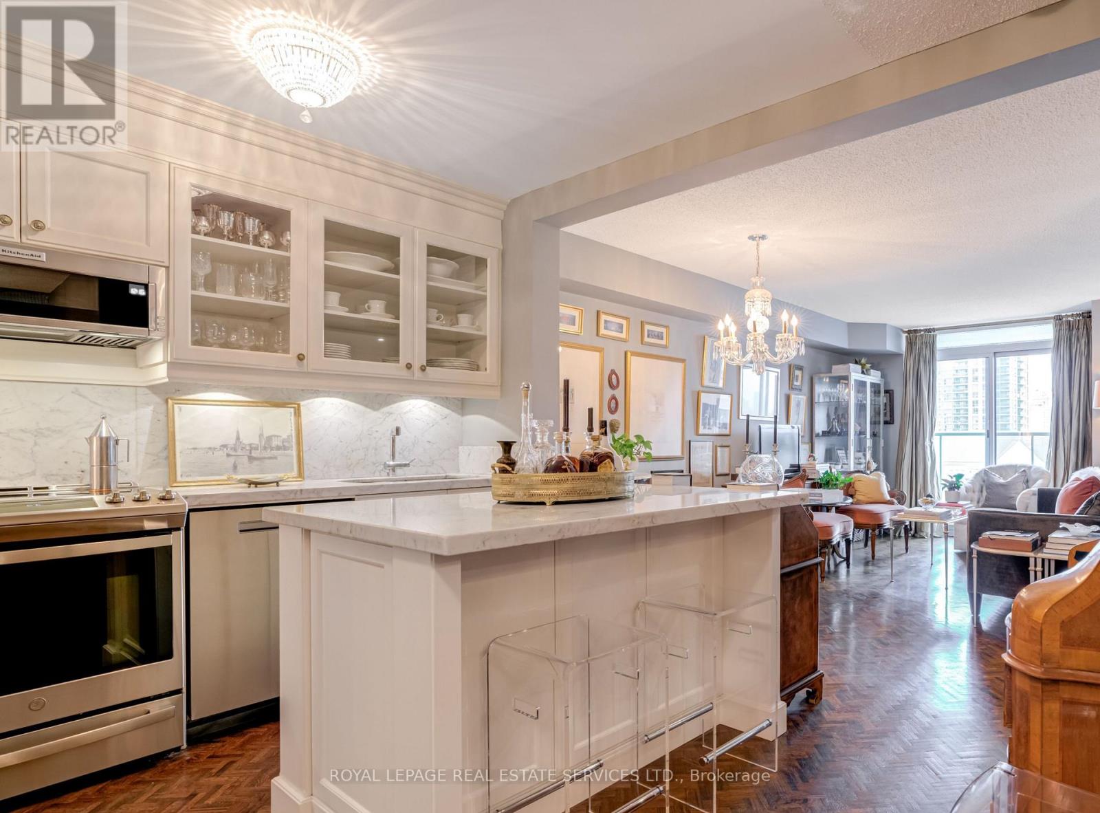 509 - 17 MICHAEL POWER PLACE, Toronto, Ontario