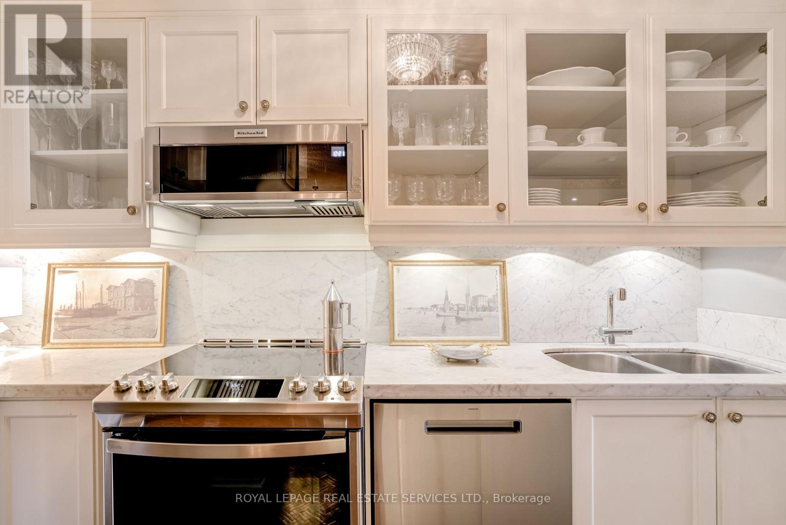 509 - 17 Michael Power Place, Toronto, Ontario  M9A 5G5 - Photo 8 - W12965218