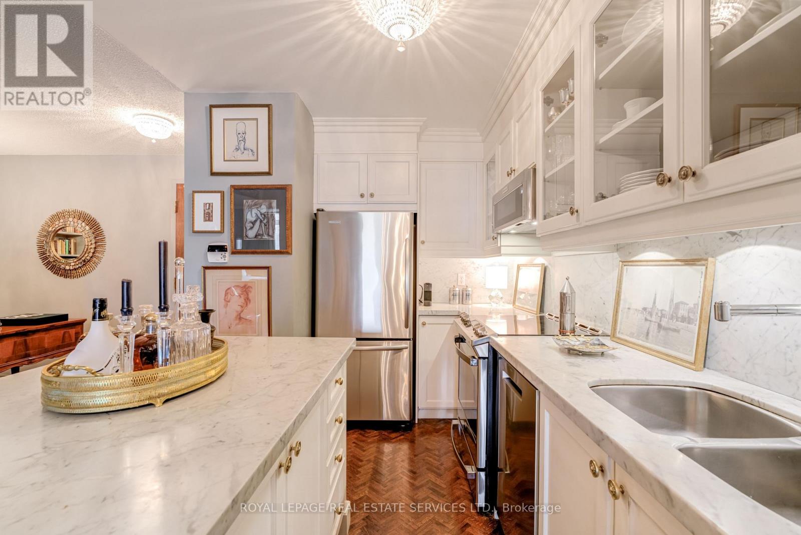 509 - 17 Michael Power Place, Toronto, Ontario  M9A 5G5 - Photo 9 - W12965218