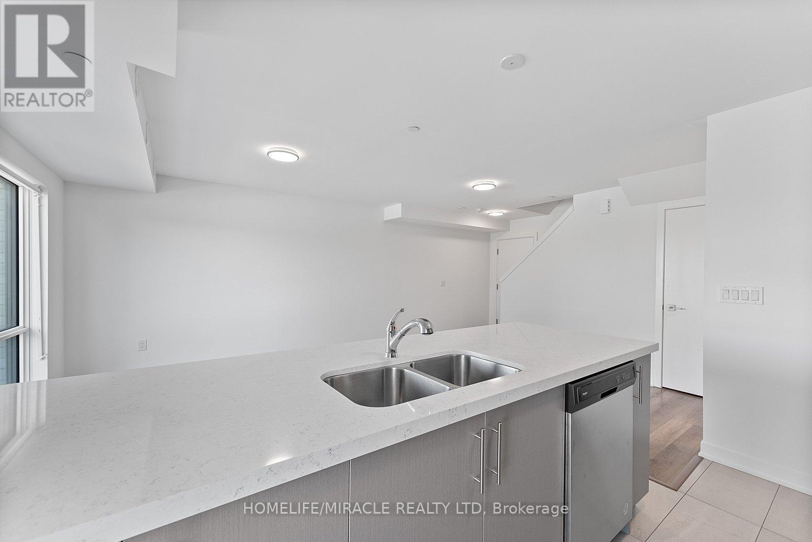 14 - 185 Veterans Drive, Brampton, Ontario  L7A 5L2 - Photo 21 - W12965228