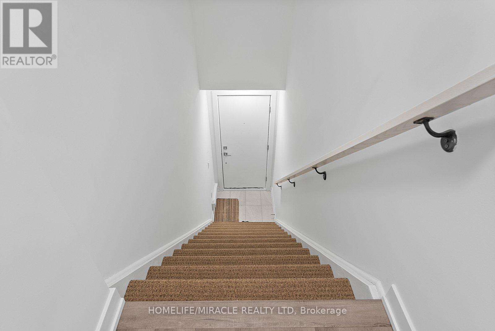 14 - 185 Veterans Drive, Brampton, Ontario  L7A 5L2 - Photo 7 - W12965228